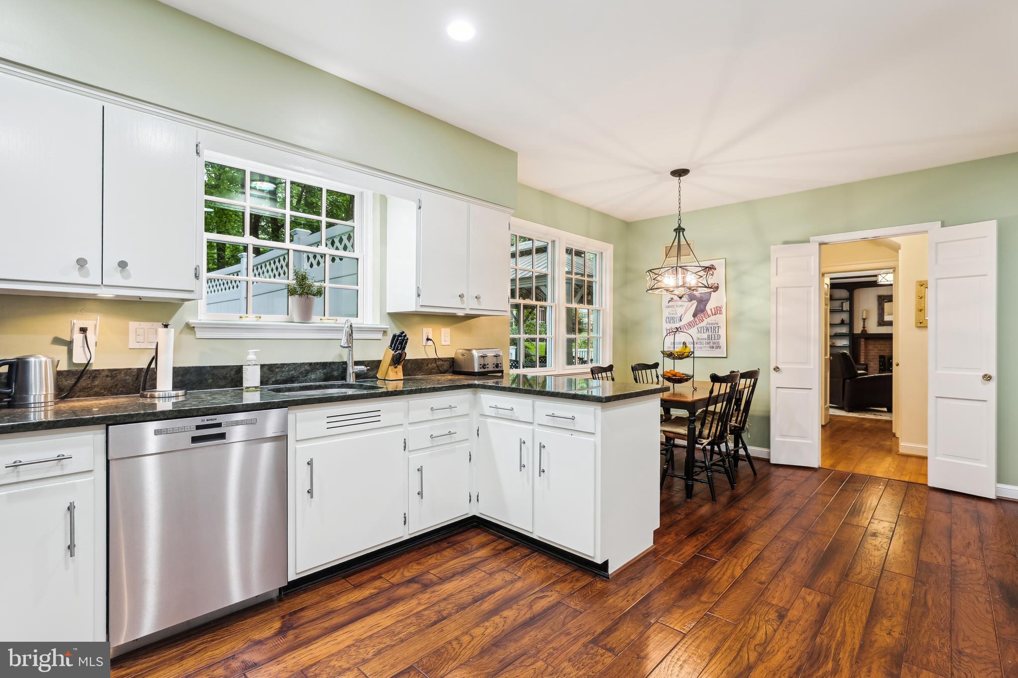 POTOMAC OUTSIDE - Residential