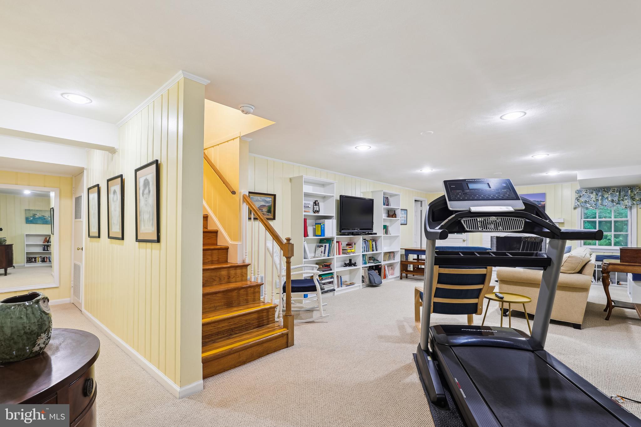 POTOMAC OUTSIDE - Residential