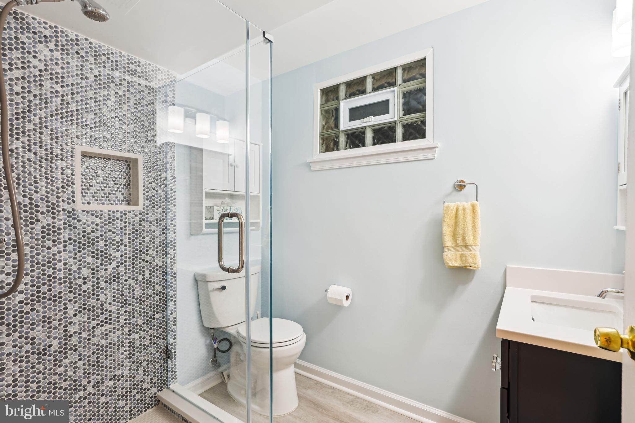 POTOMAC OUTSIDE - Residential