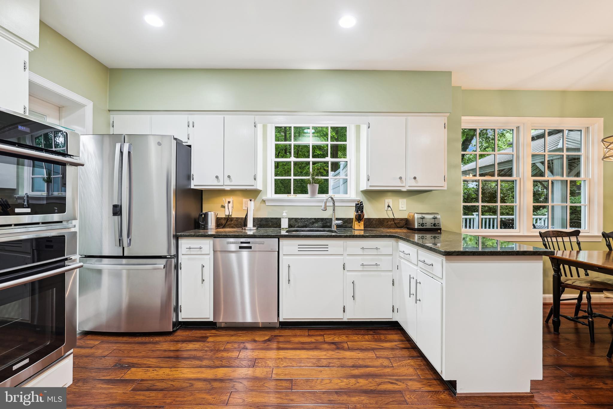 POTOMAC OUTSIDE - Residential