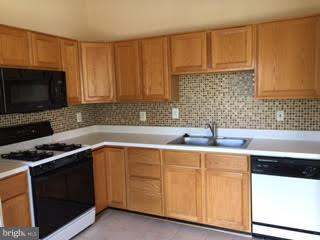 SOUTH MEADOWS - Residential Lease