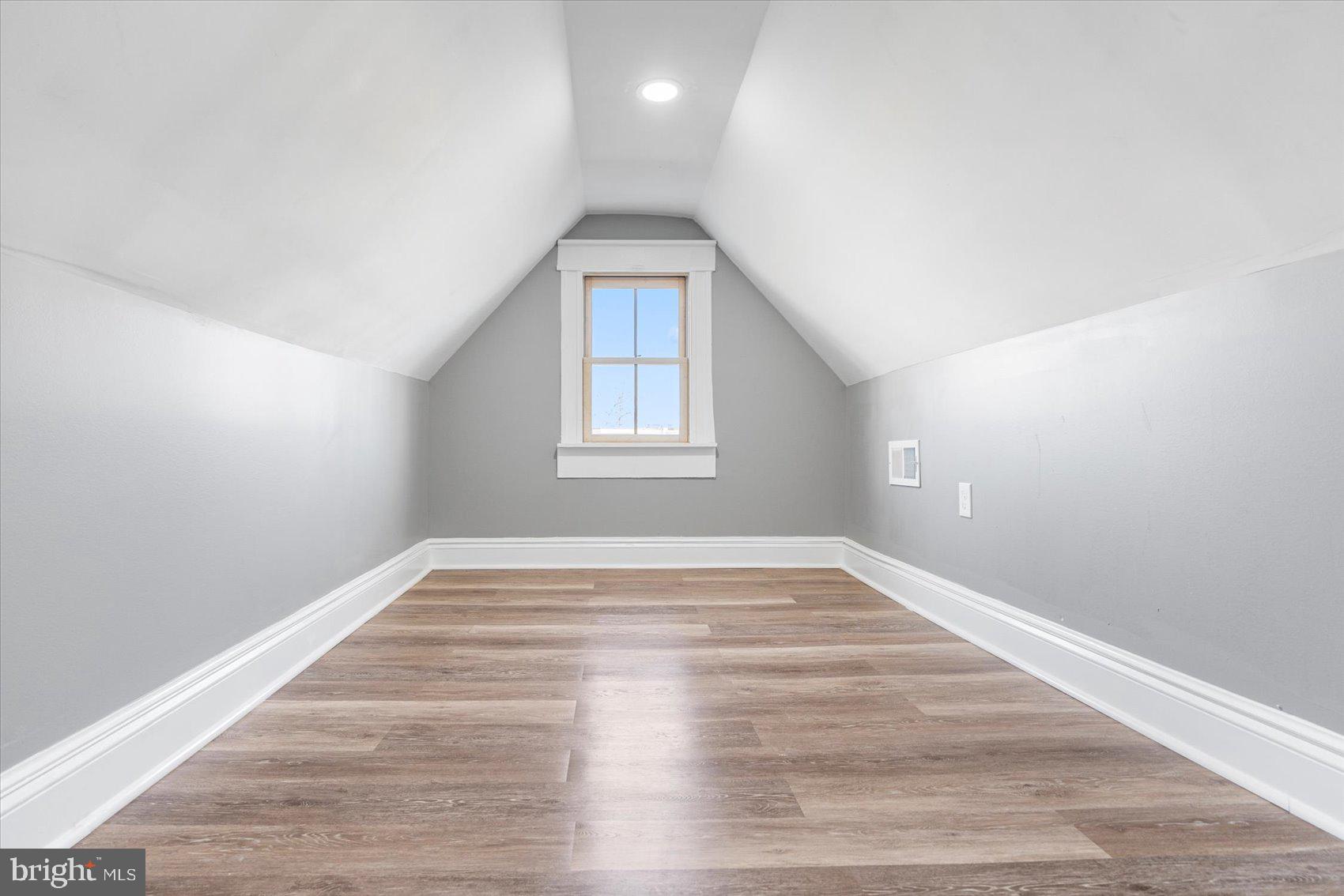 IRVINGTON - Residential