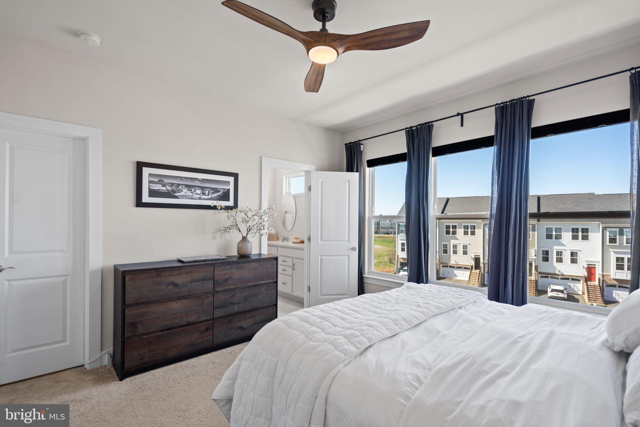 POTOMAC SHORES - Residential