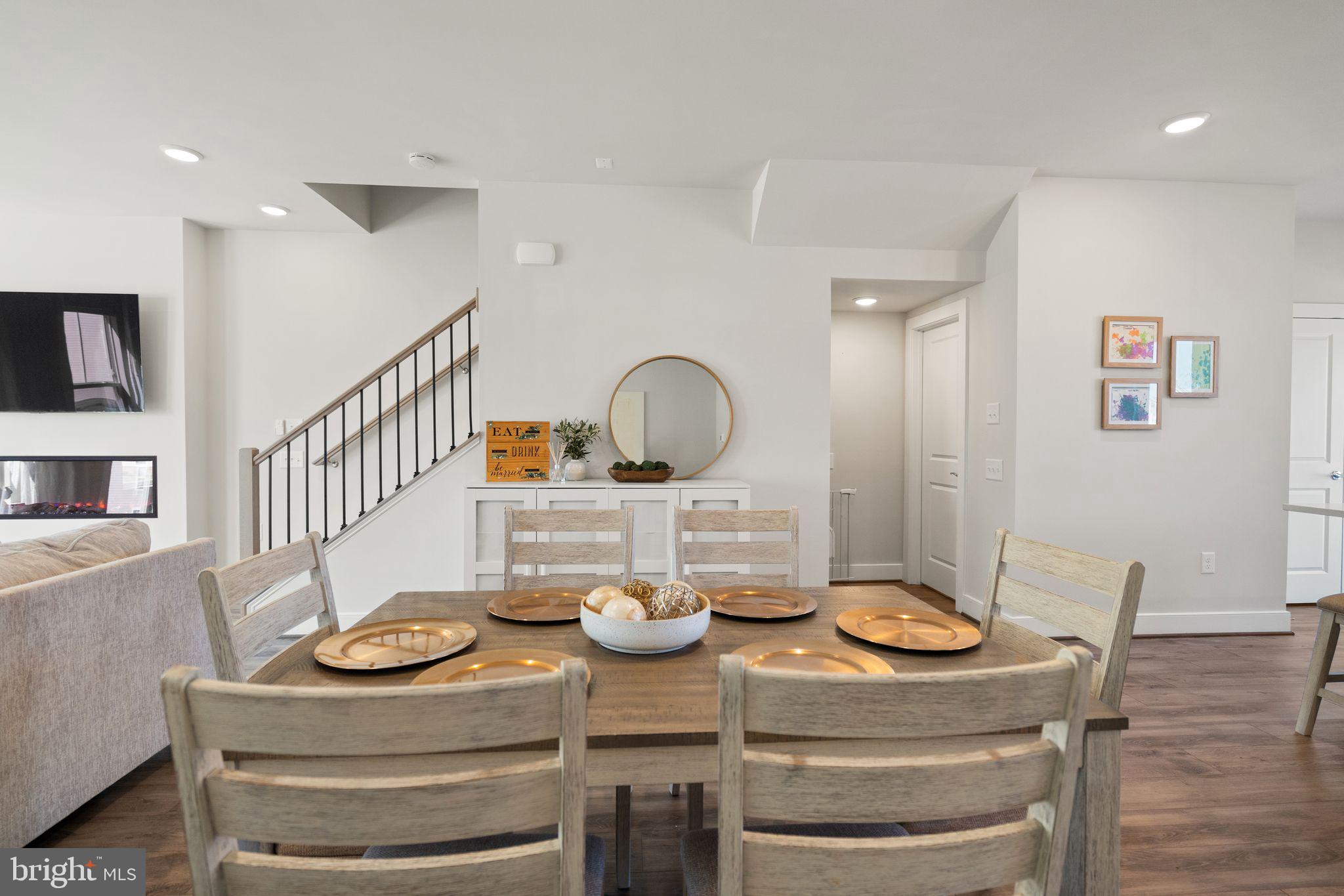 POTOMAC SHORES - Residential