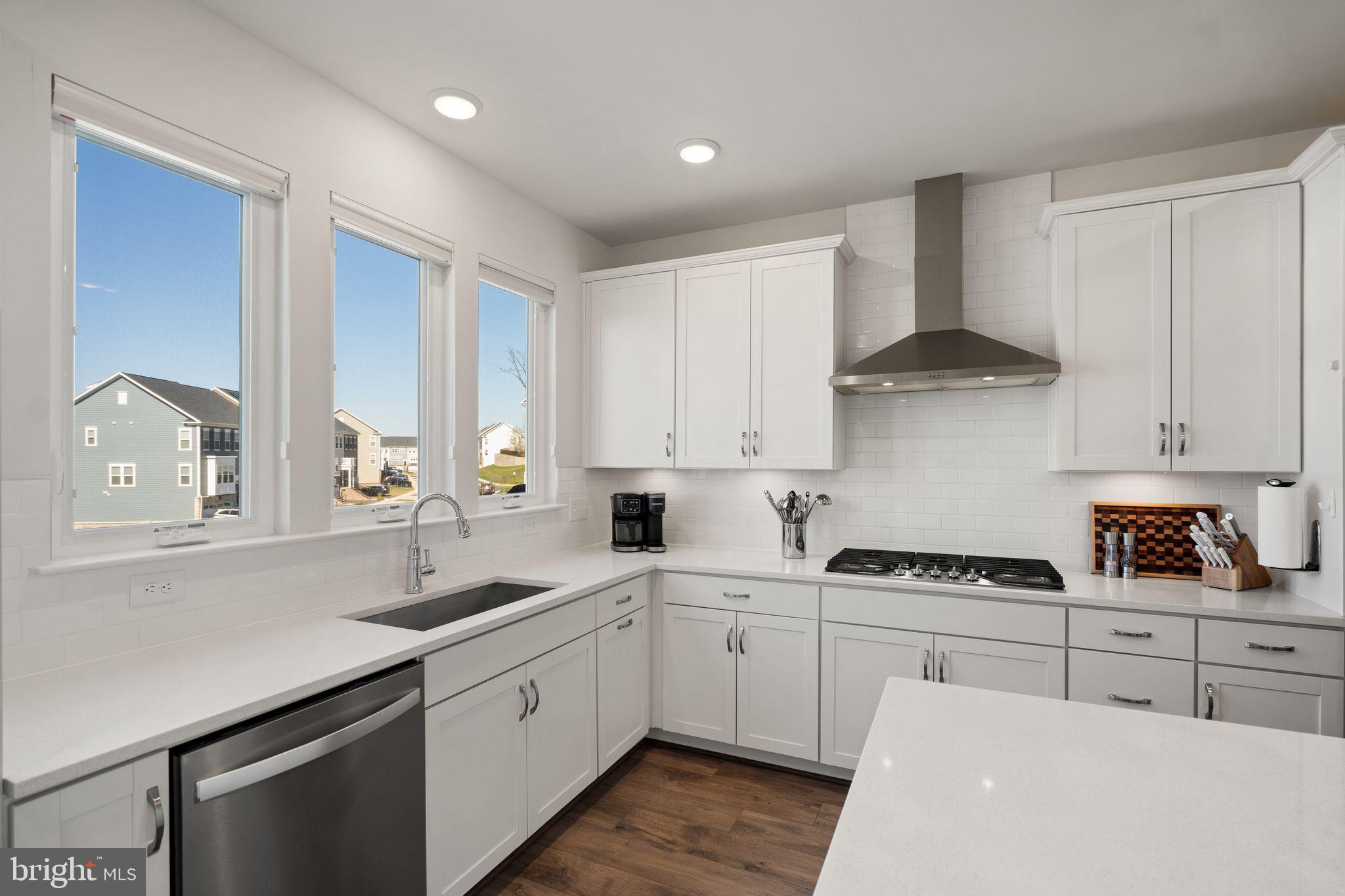 POTOMAC SHORES - Residential