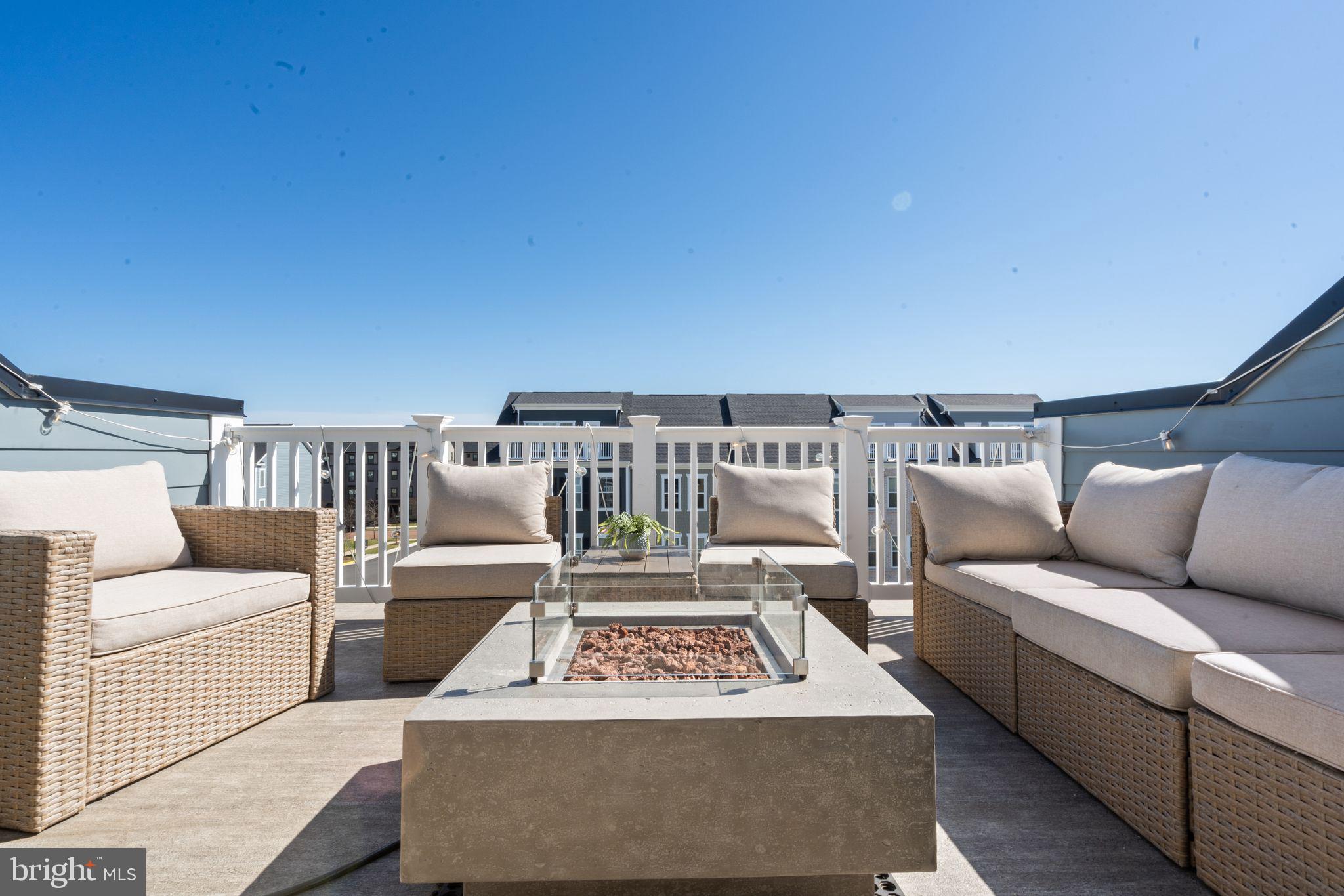 POTOMAC SHORES - Residential