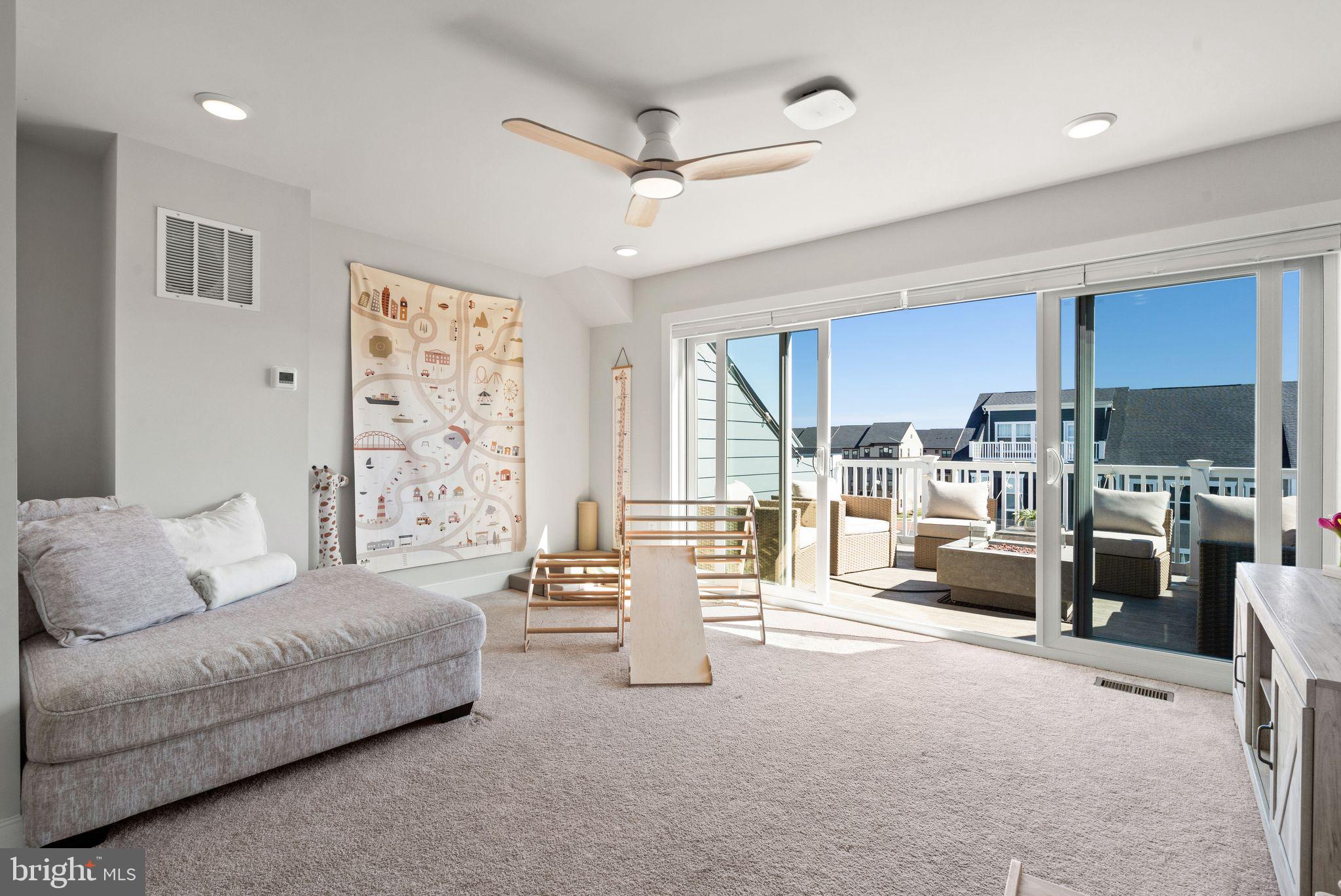 POTOMAC SHORES - Residential