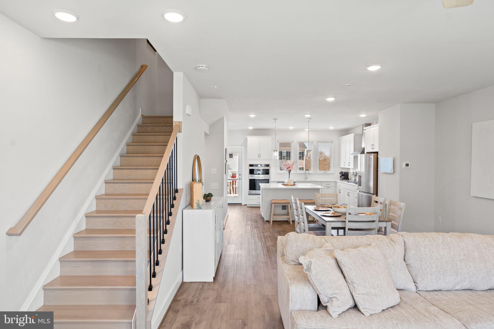 POTOMAC SHORES - Residential