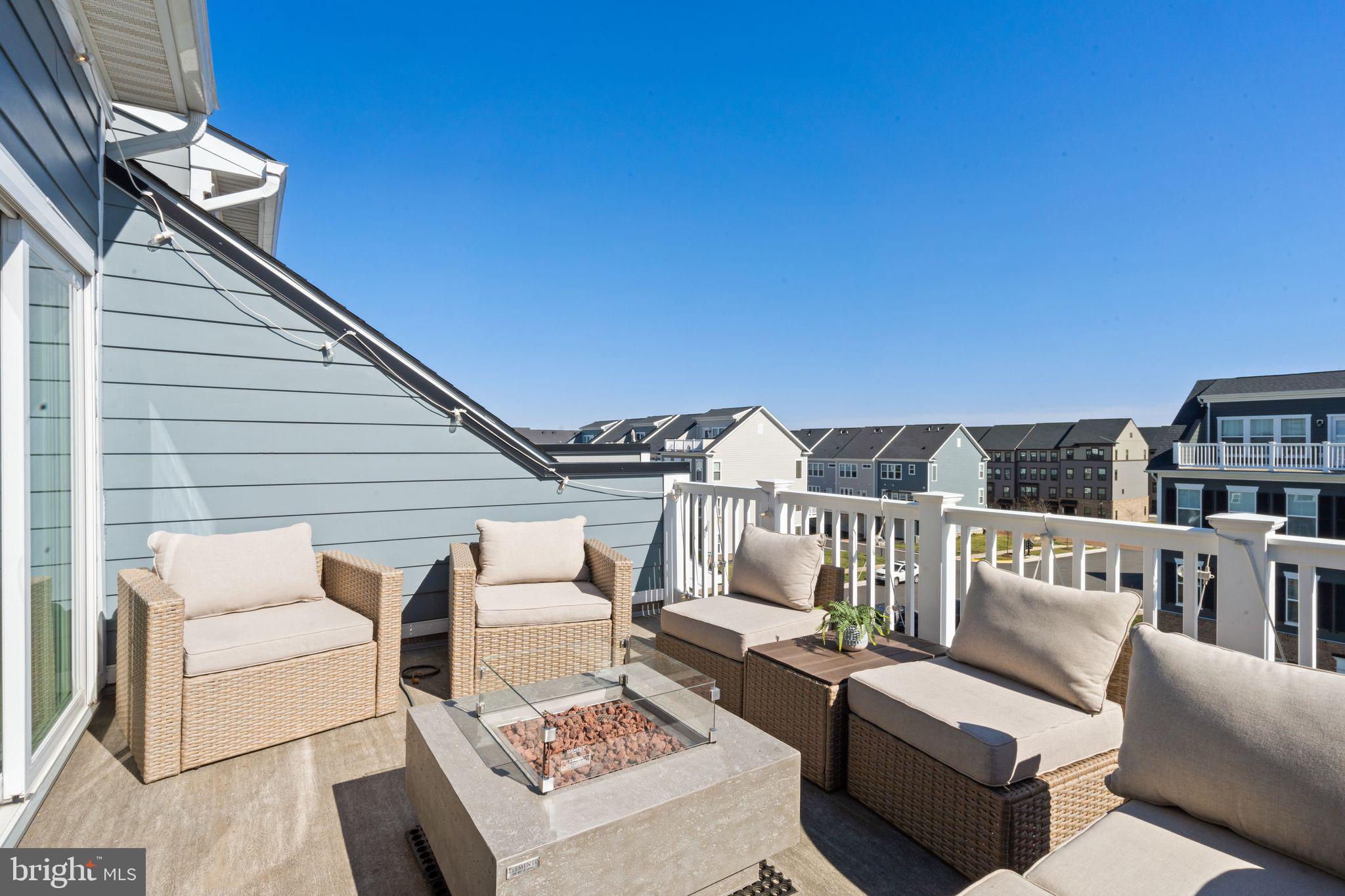 POTOMAC SHORES - Residential