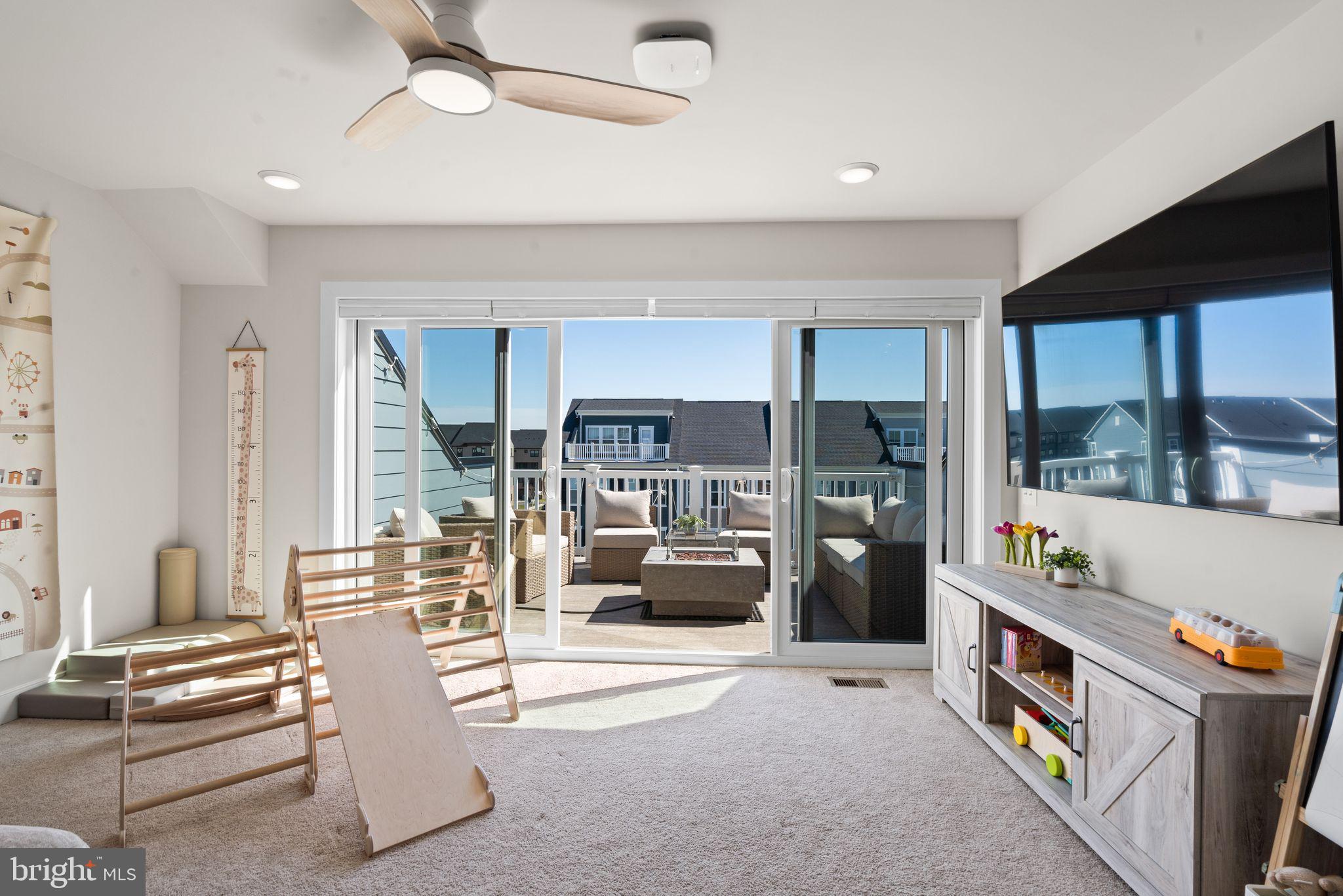 POTOMAC SHORES - Residential