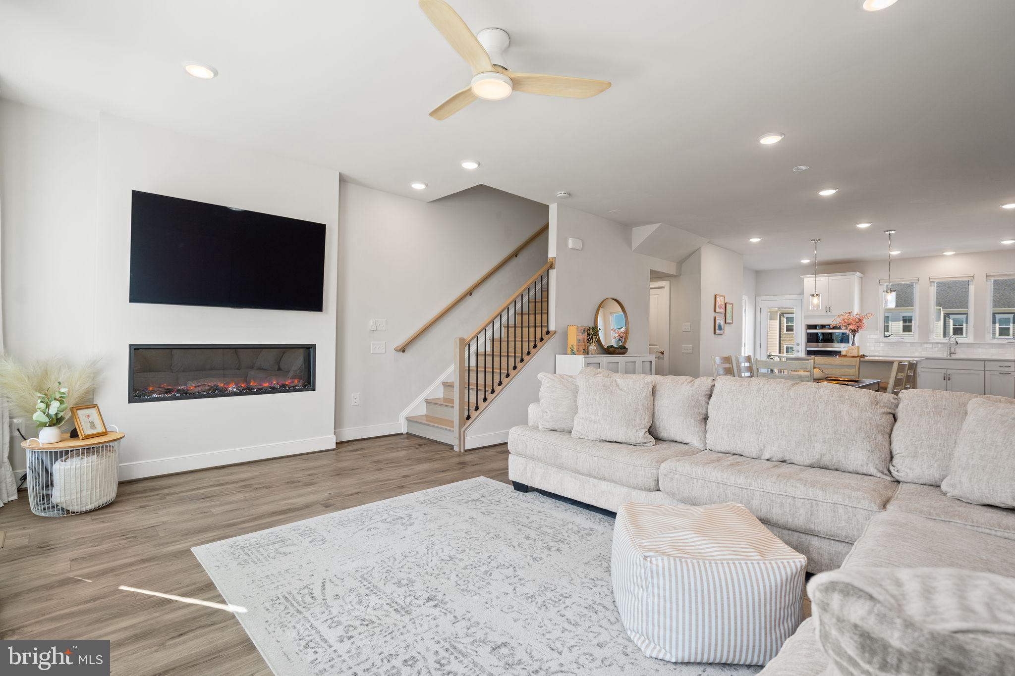 POTOMAC SHORES - Residential