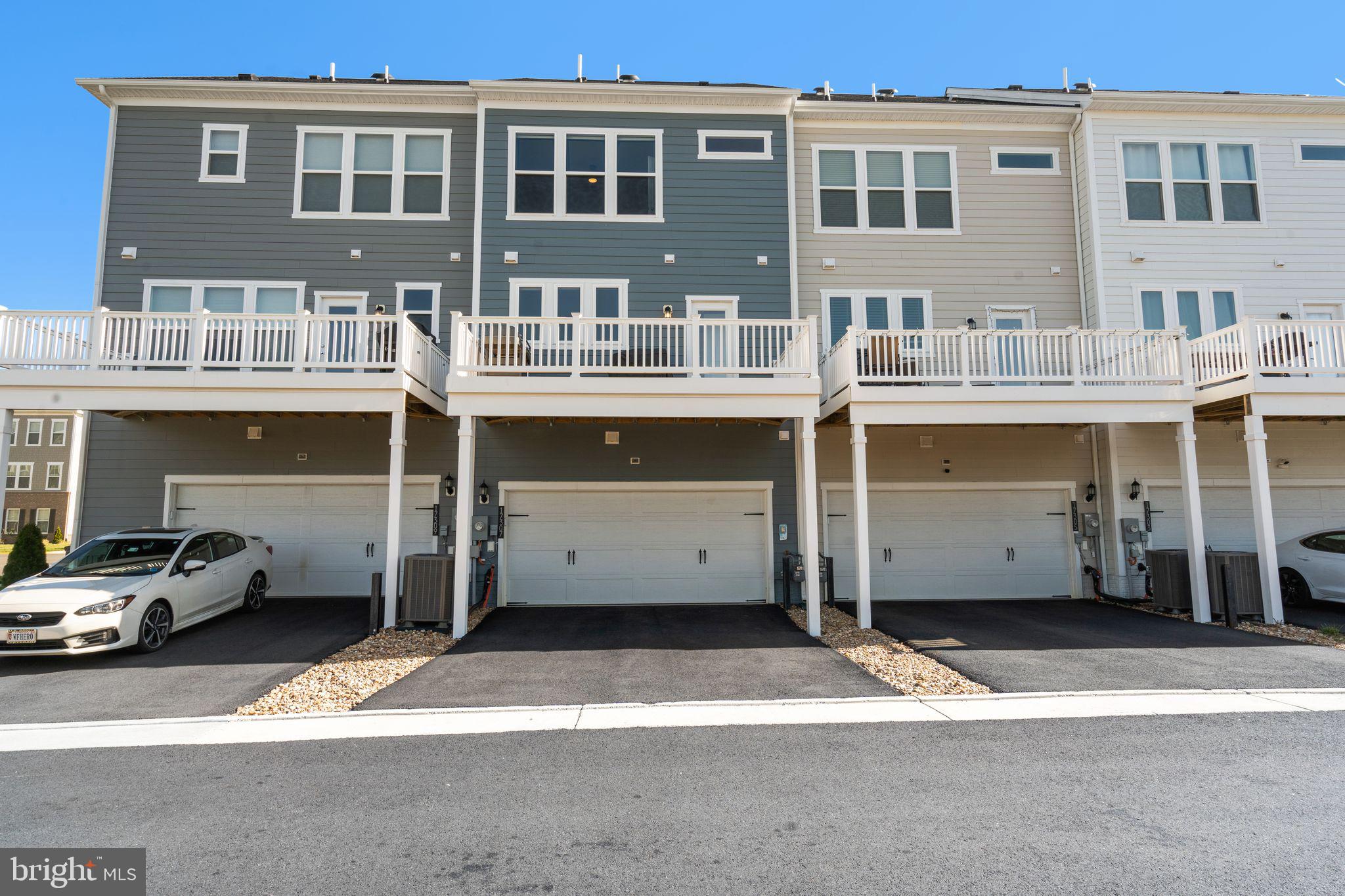 POTOMAC SHORES - Residential