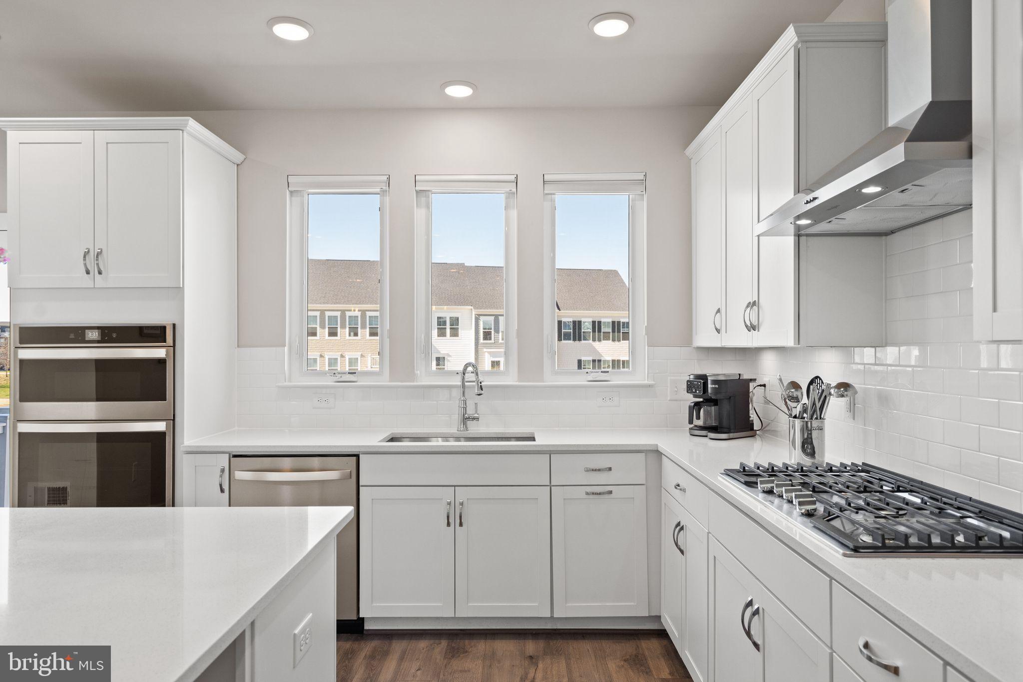 POTOMAC SHORES - Residential