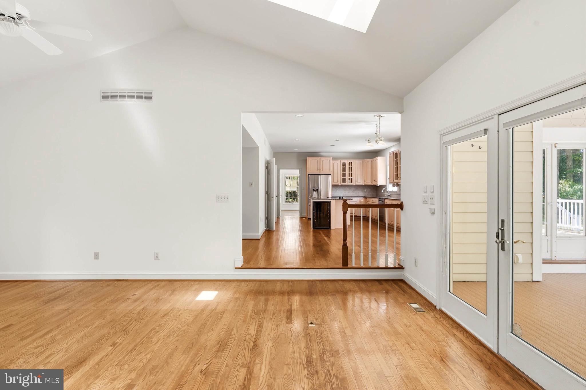 KNOX WOODS - Residential
