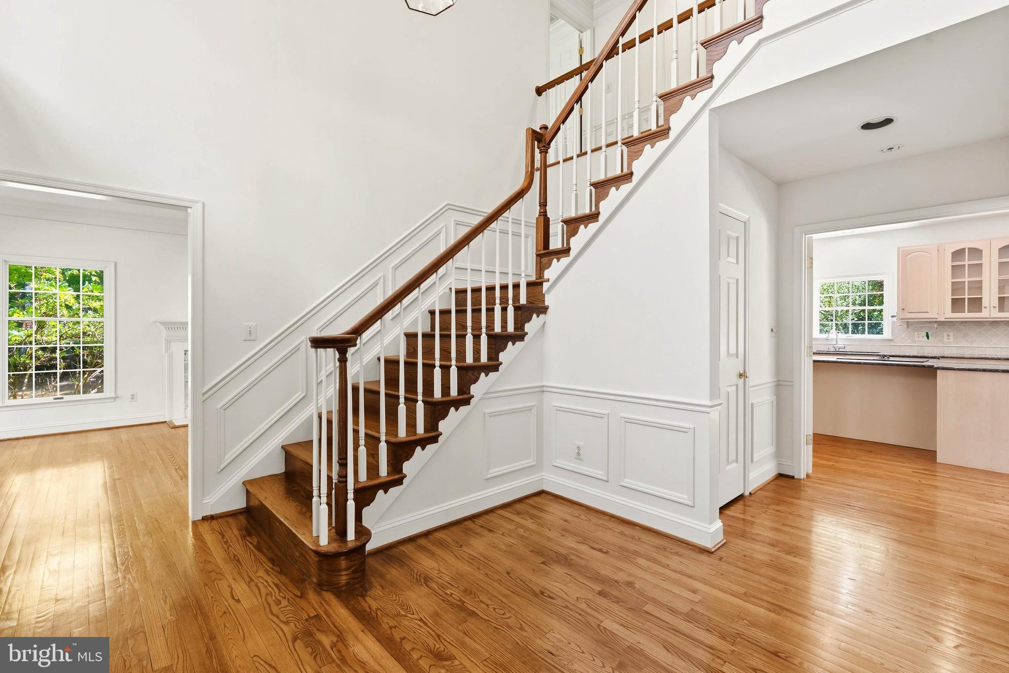 KNOX WOODS - Residential