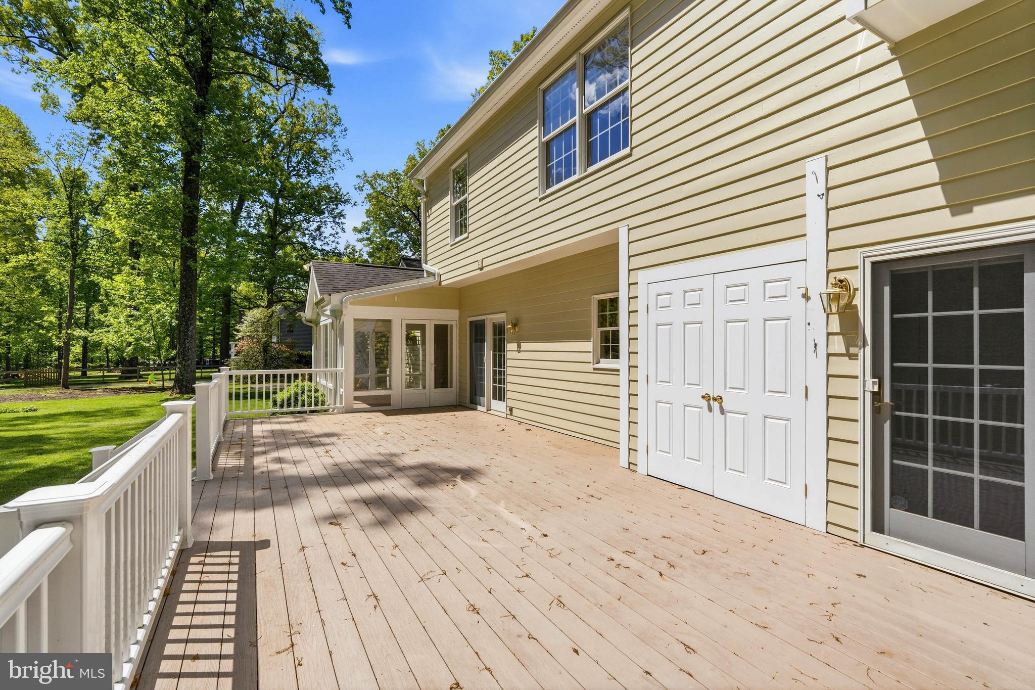 KNOX WOODS - Residential