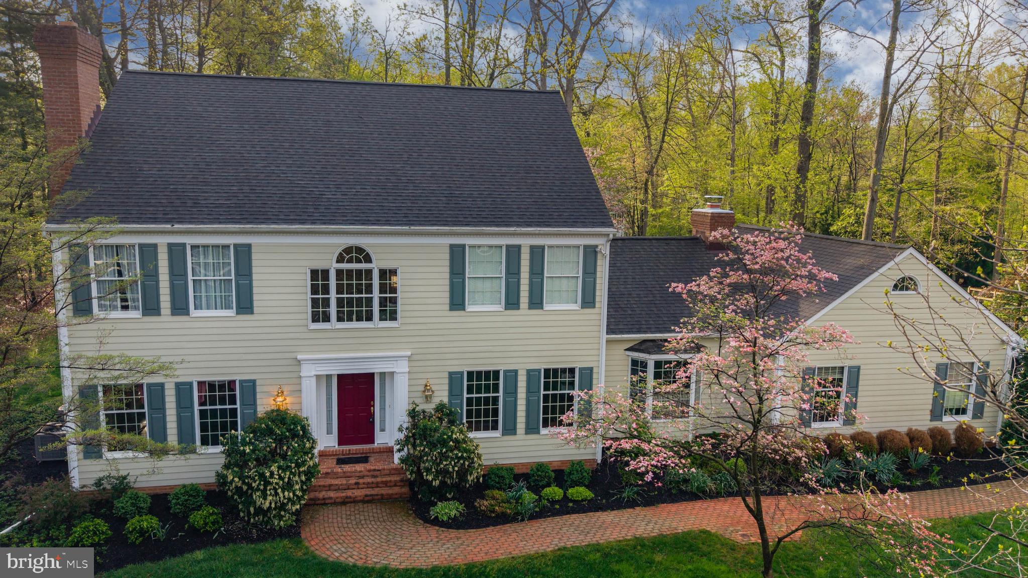 KNOX WOODS - Residential