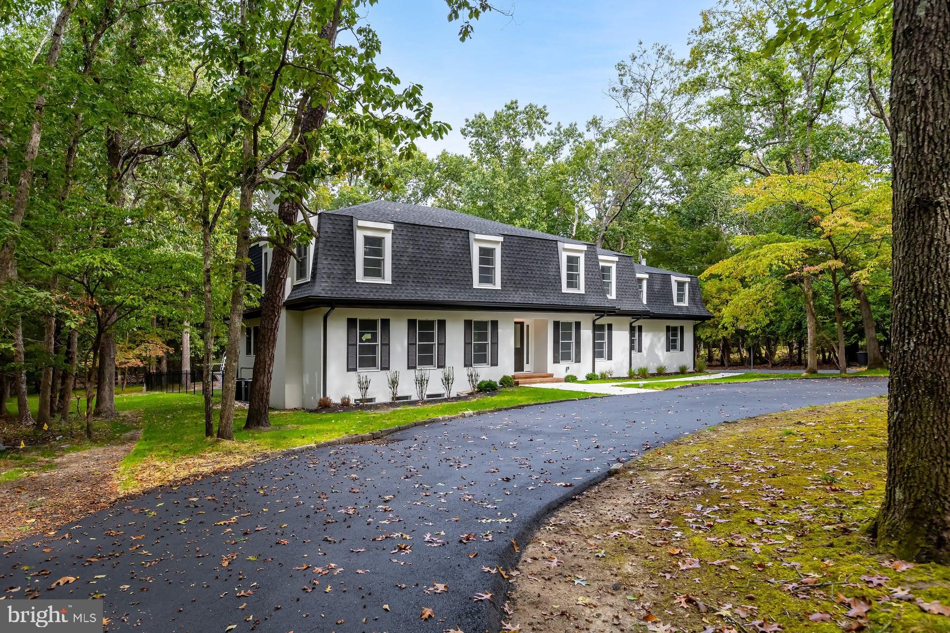 40 E CENTENNIAL DRIVE