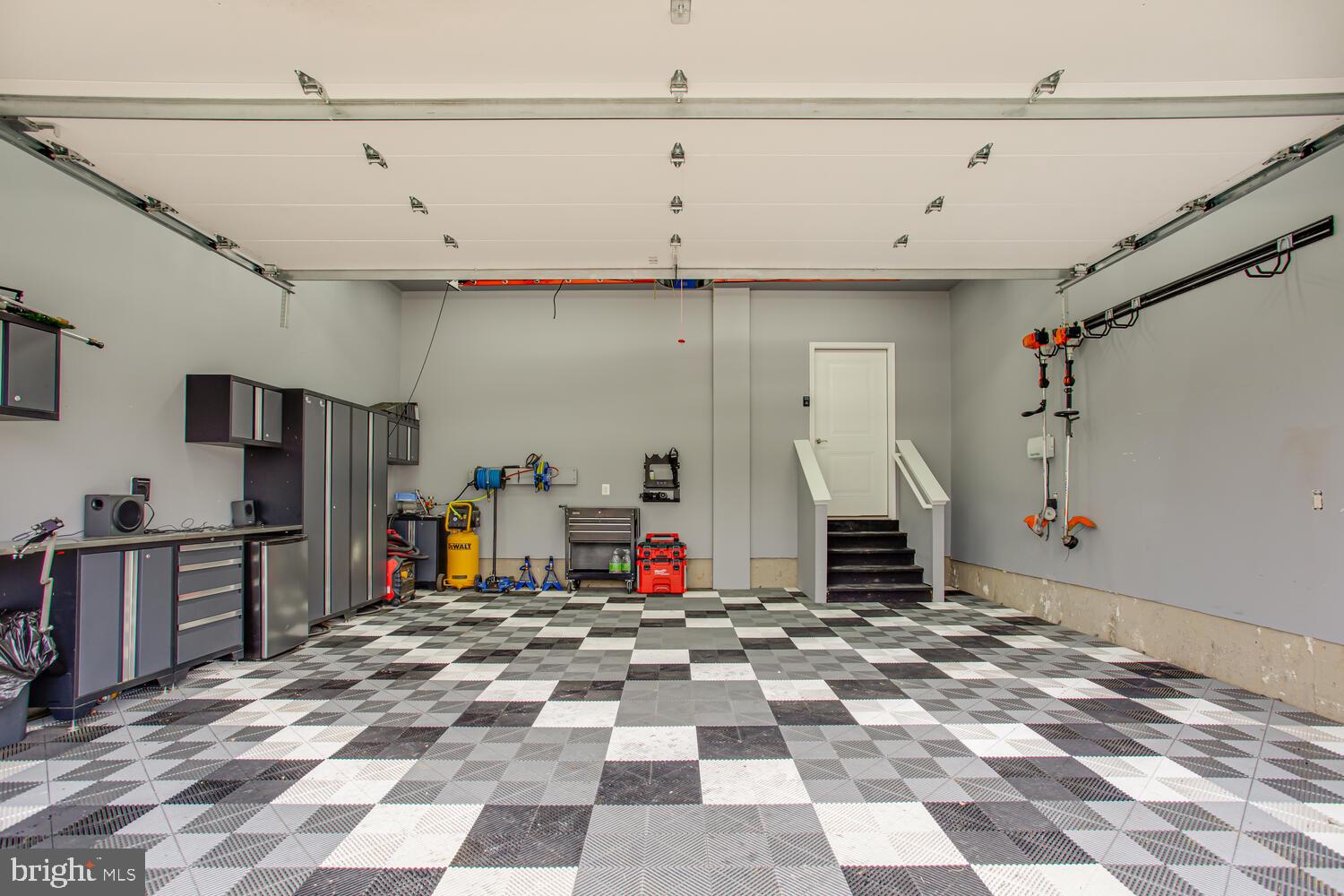 RANIERI RUN - Residential