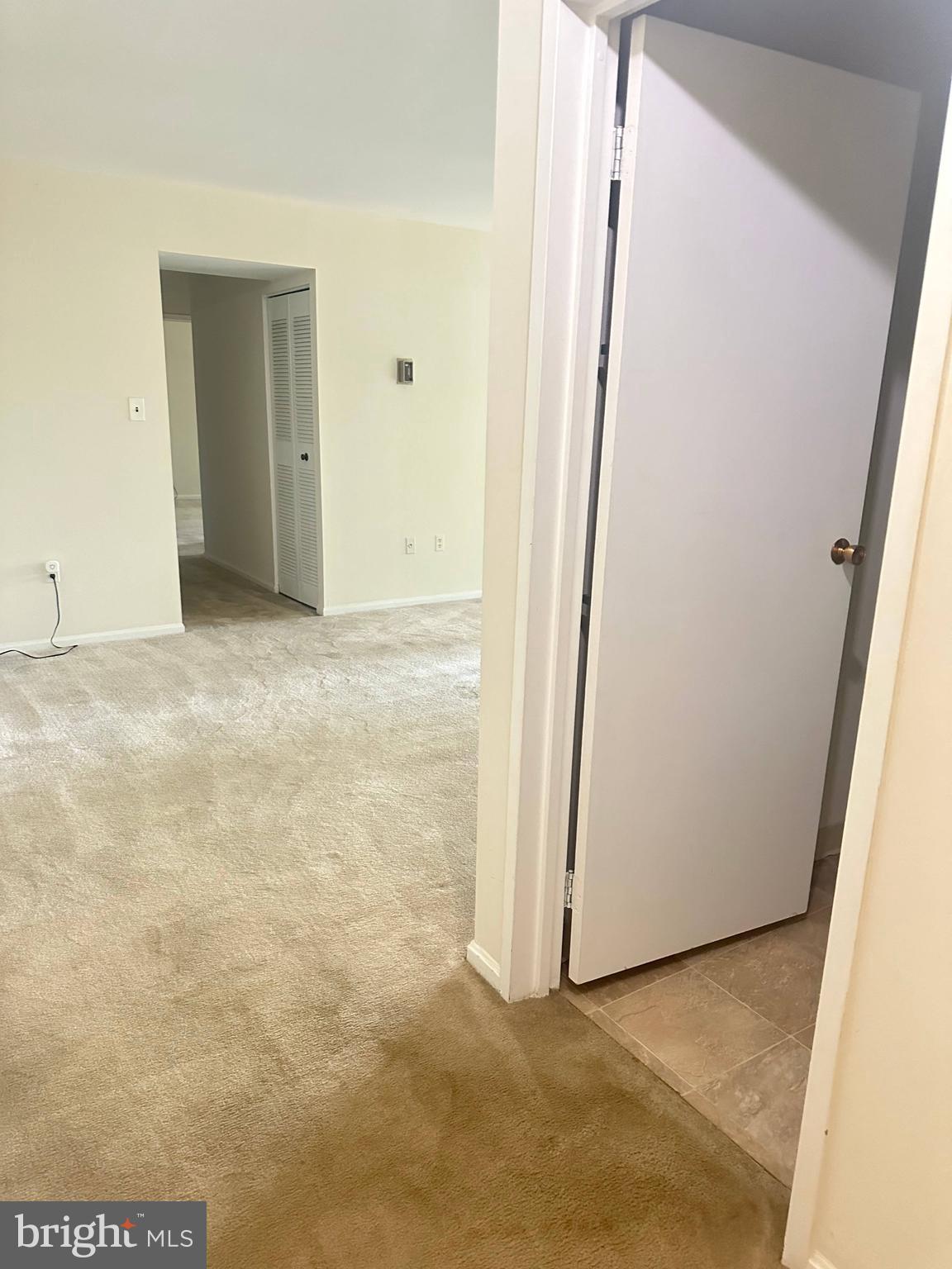 HAWTHORNE VILLAGE - Residential Lease