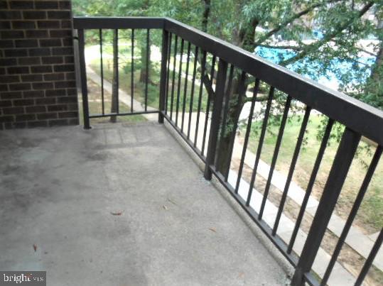 HAWTHORNE VILLAGE - Residential Lease