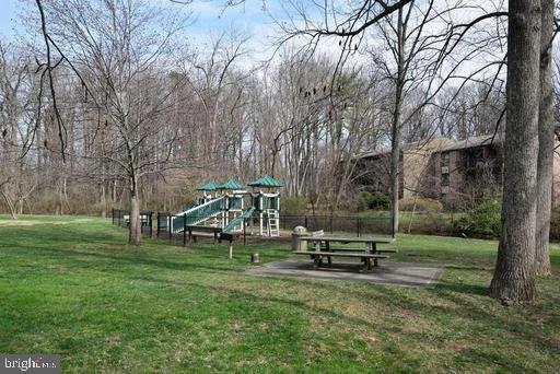 HAWTHORNE VILLAGE - Residential Lease