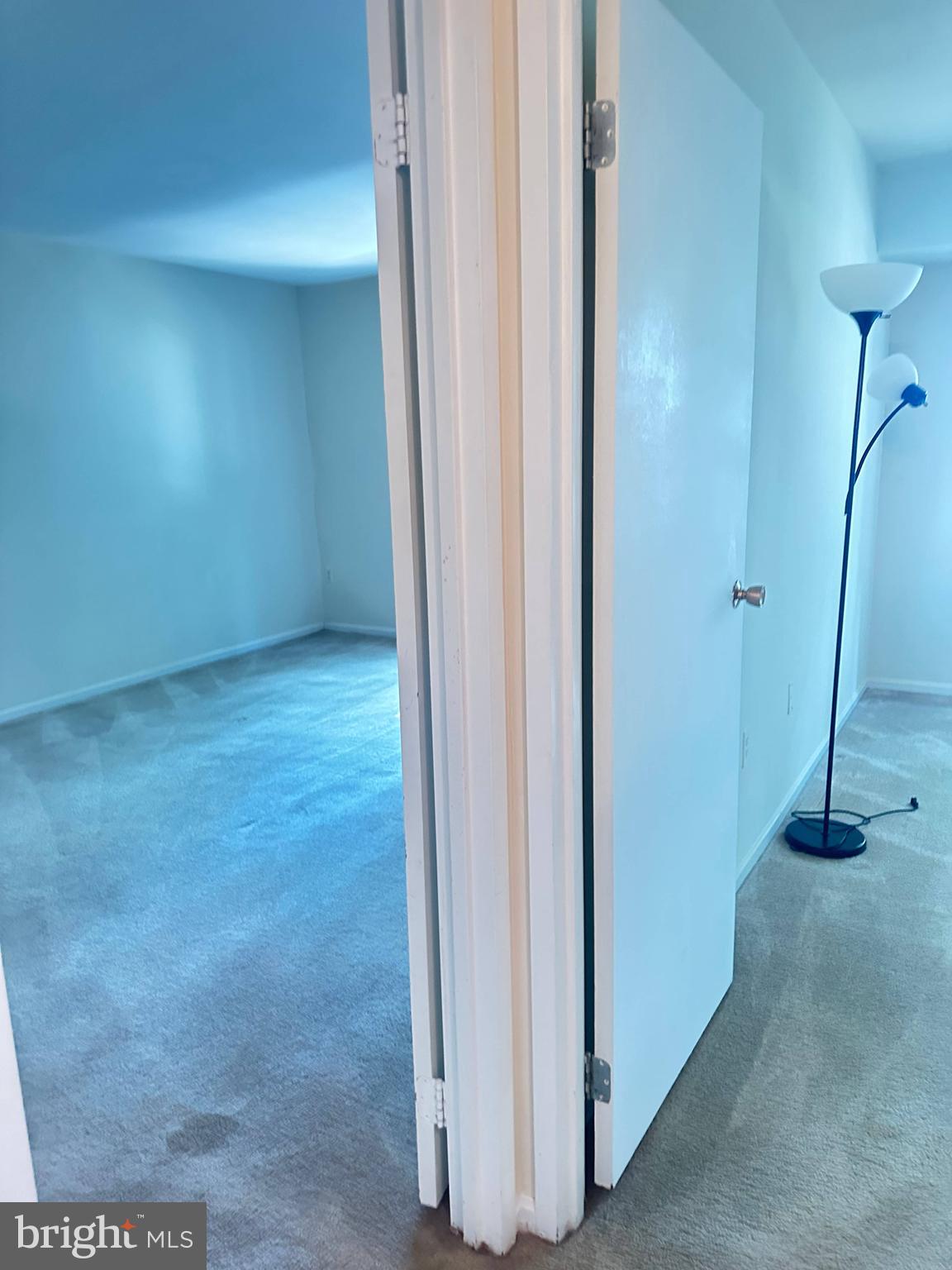 HAWTHORNE VILLAGE - Residential Lease