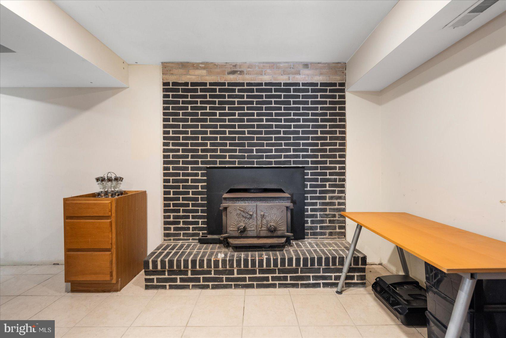 CHAPEL CROSSING - Residential