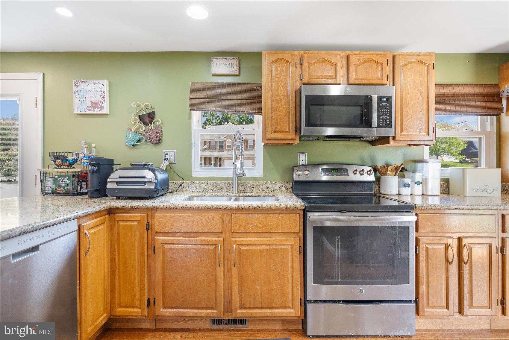 CHAPEL CROSSING - Residential