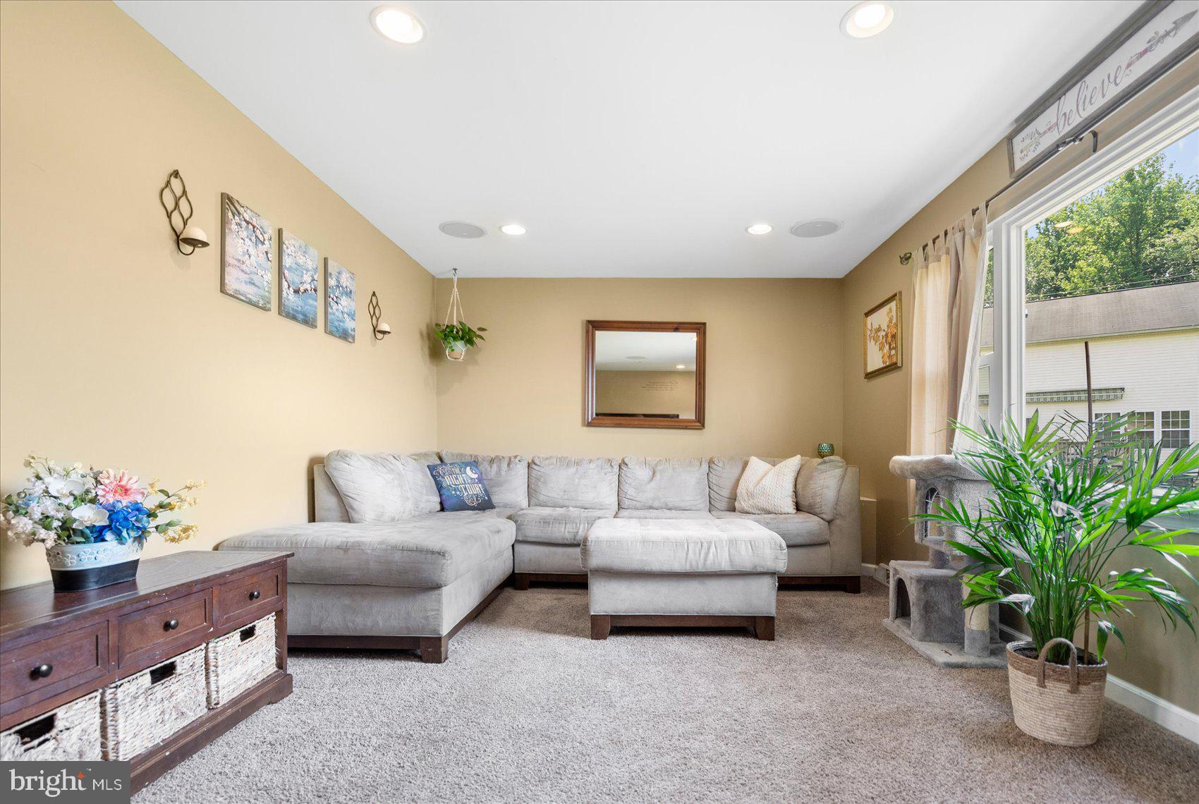 CHAPEL CROSSING - Residential