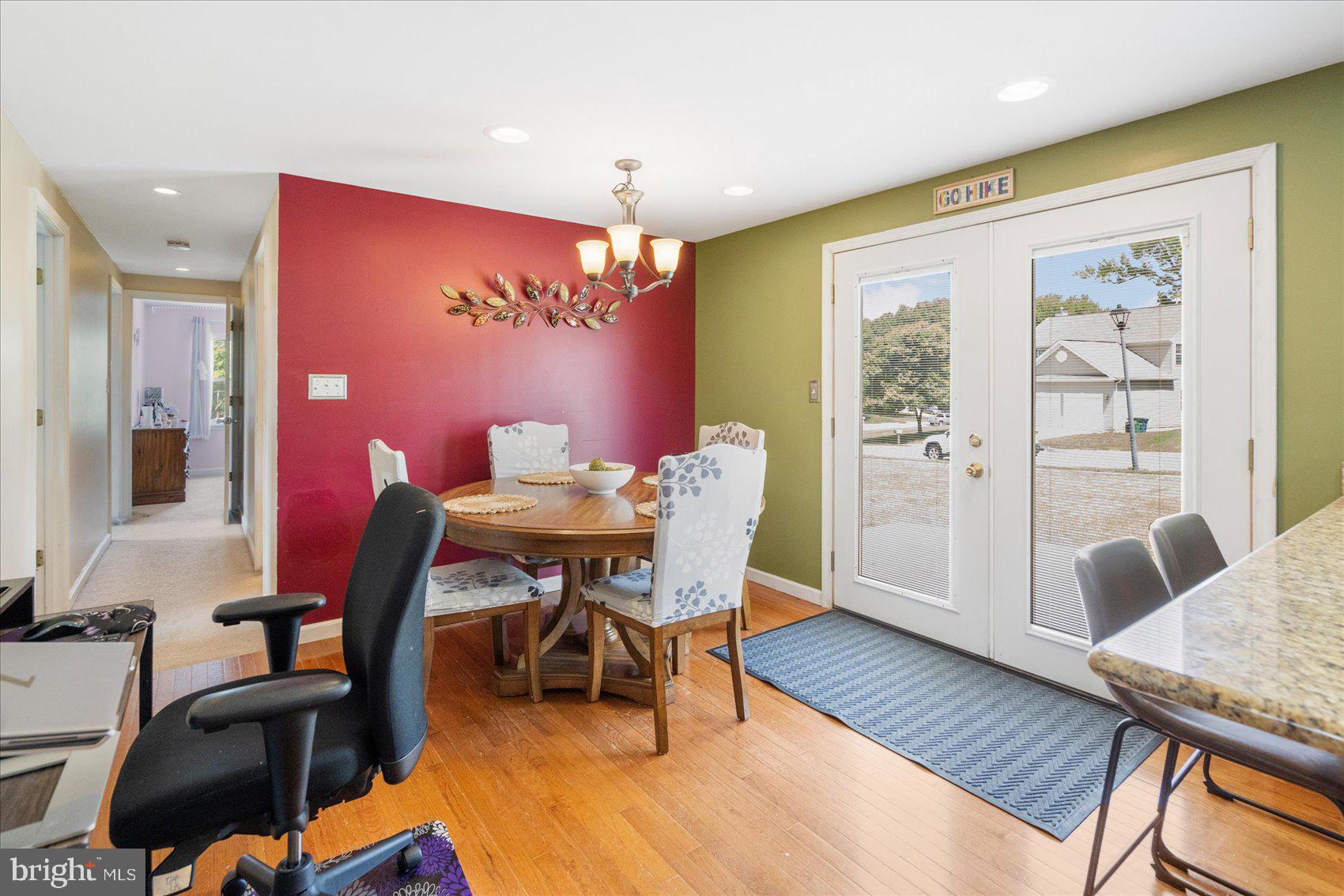 CHAPEL CROSSING - Residential