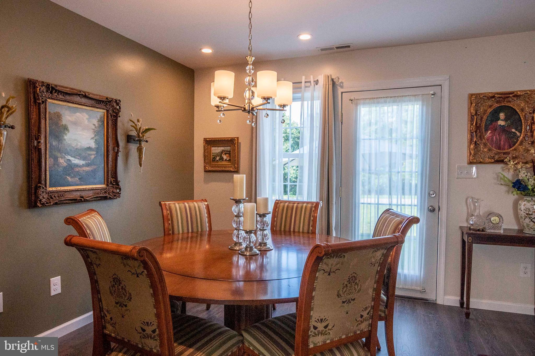 246 PARKSIDE COURT