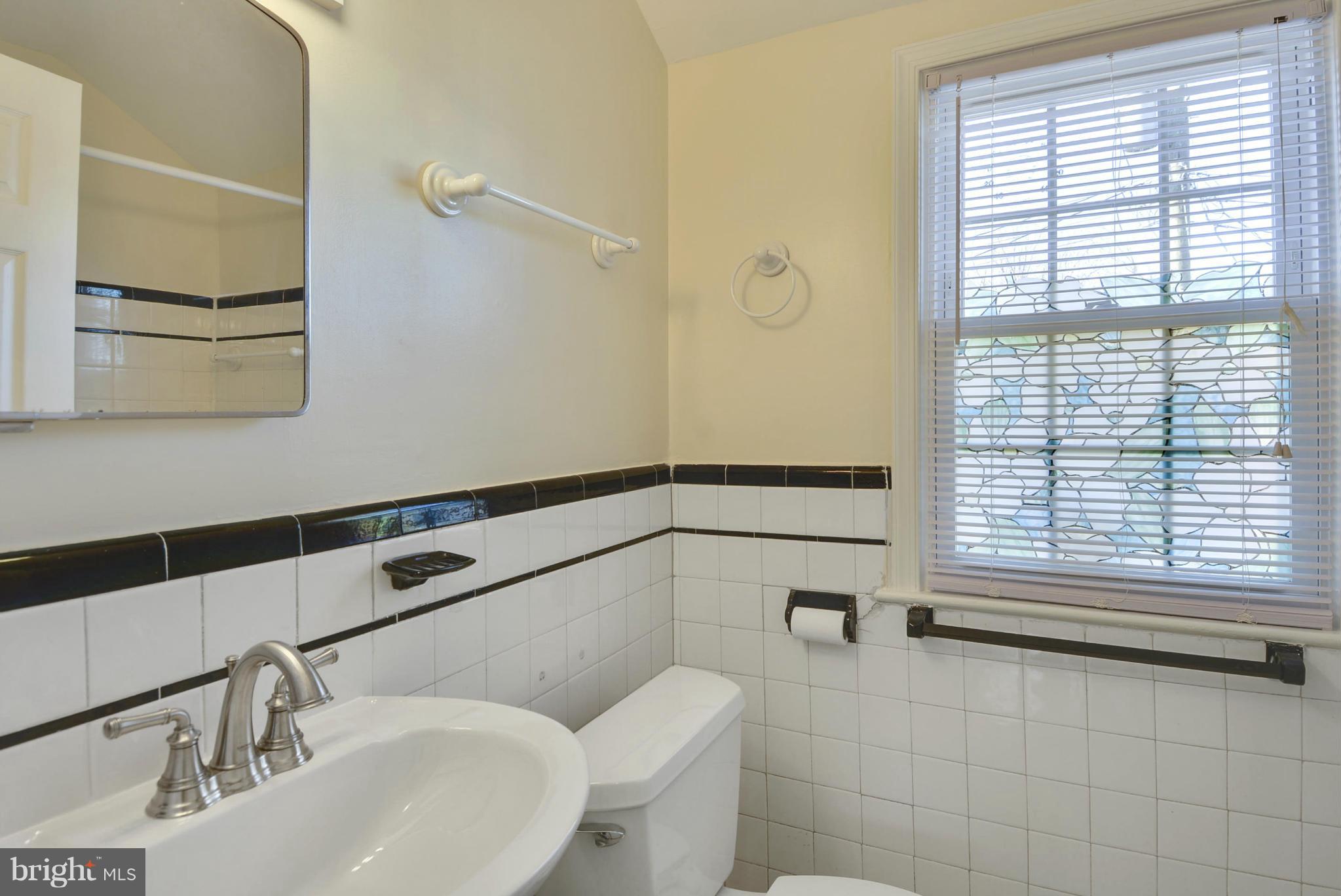 JEFFERSON MANOR - Residential