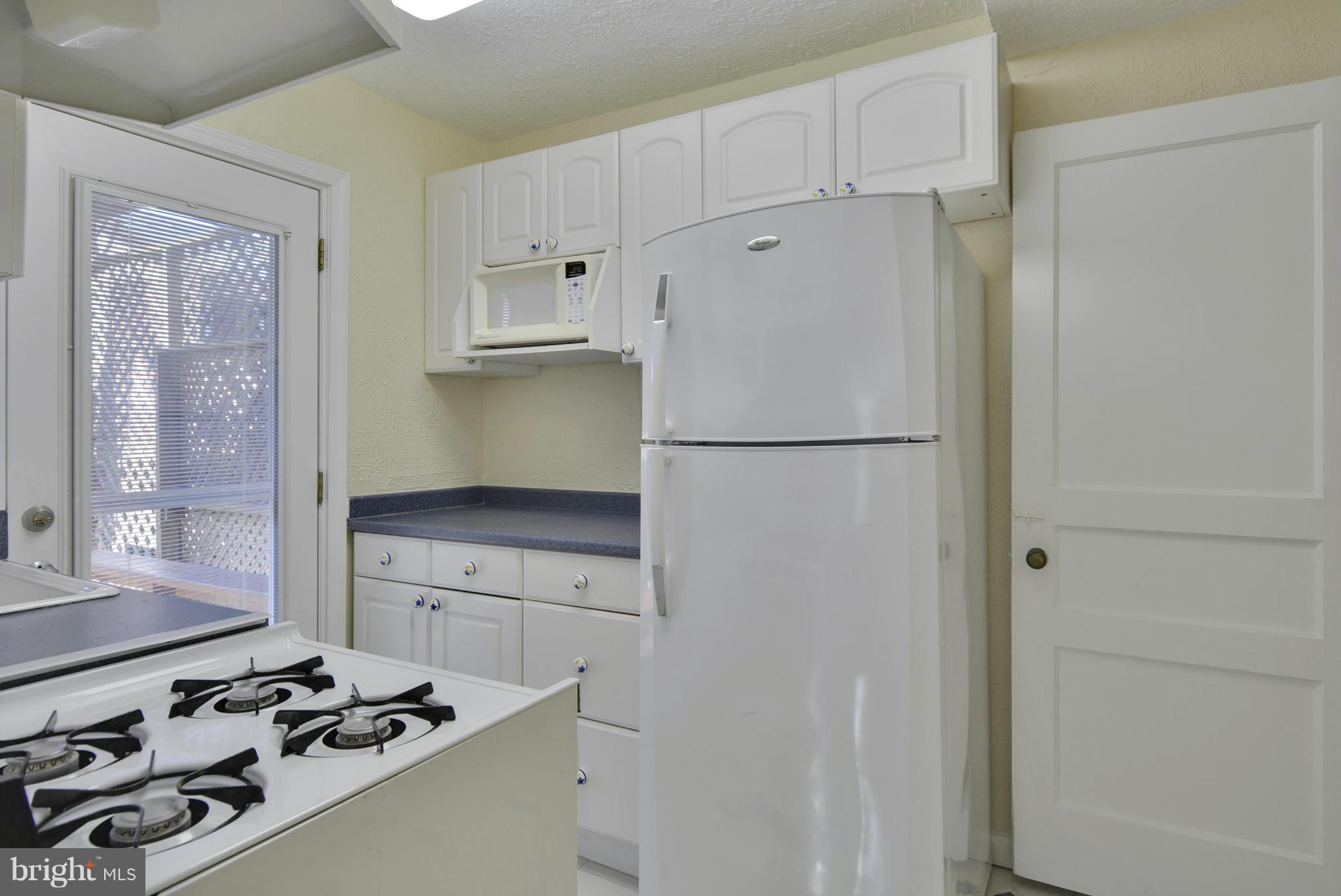 JEFFERSON MANOR - Residential