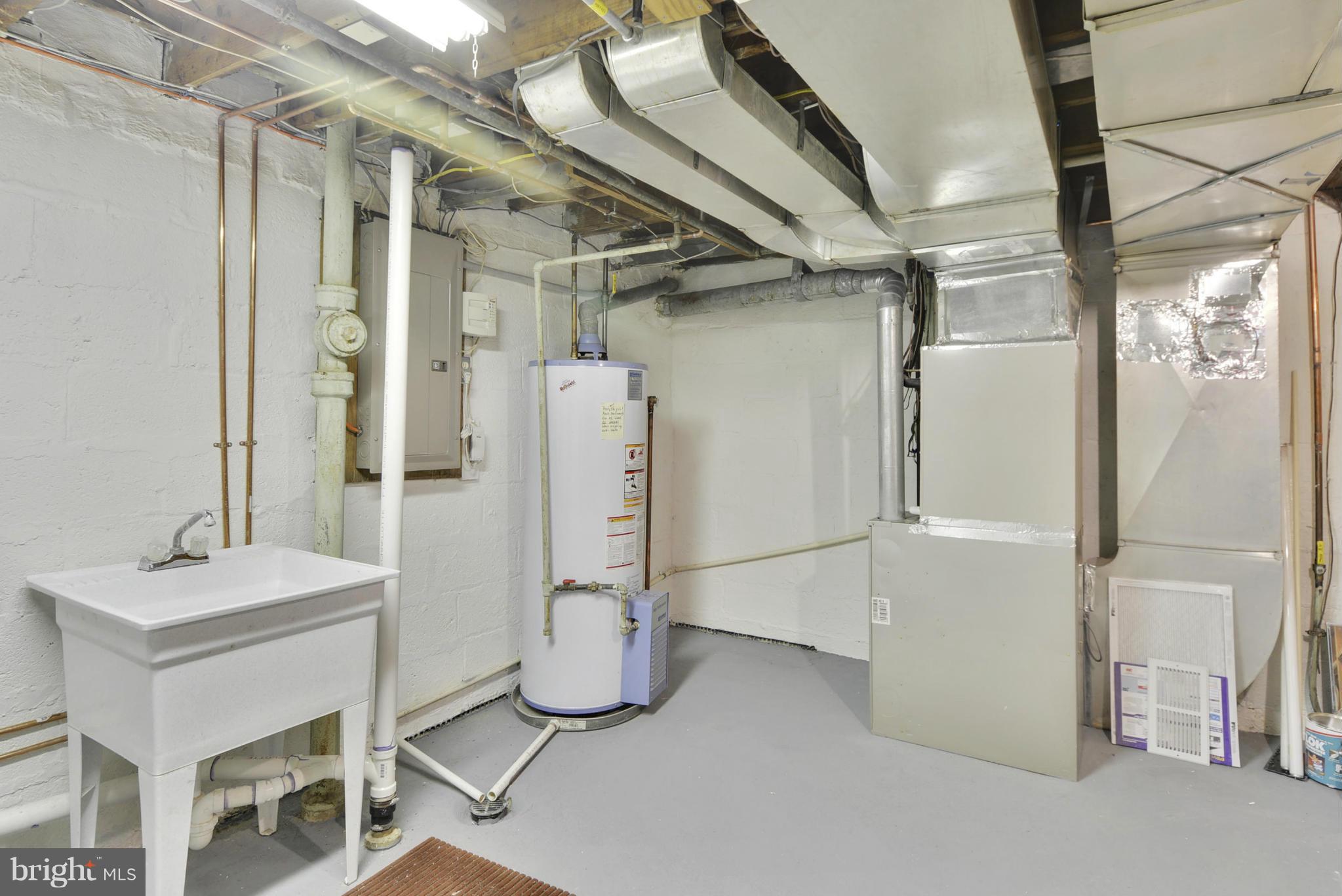 JEFFERSON MANOR - Residential