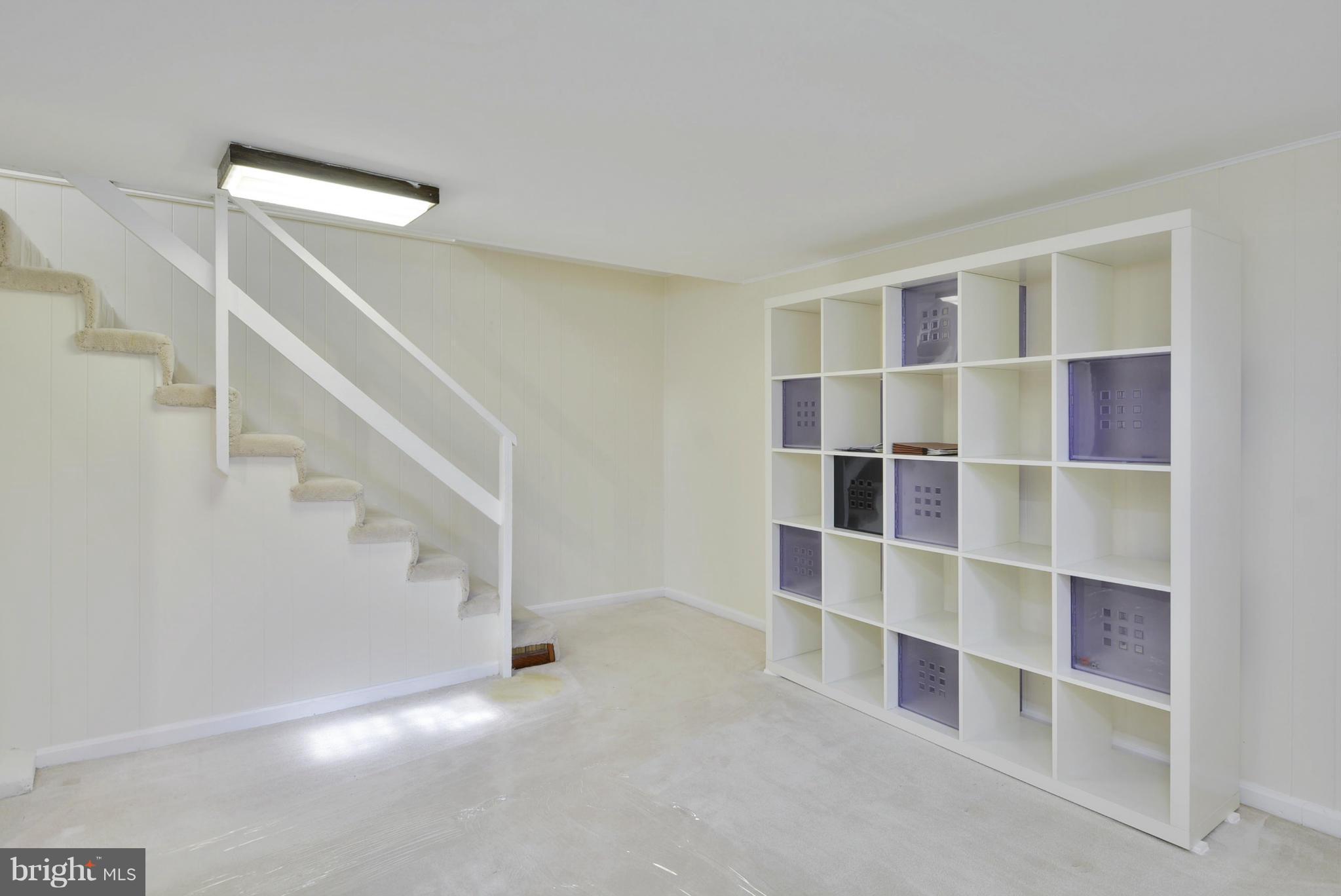 JEFFERSON MANOR - Residential