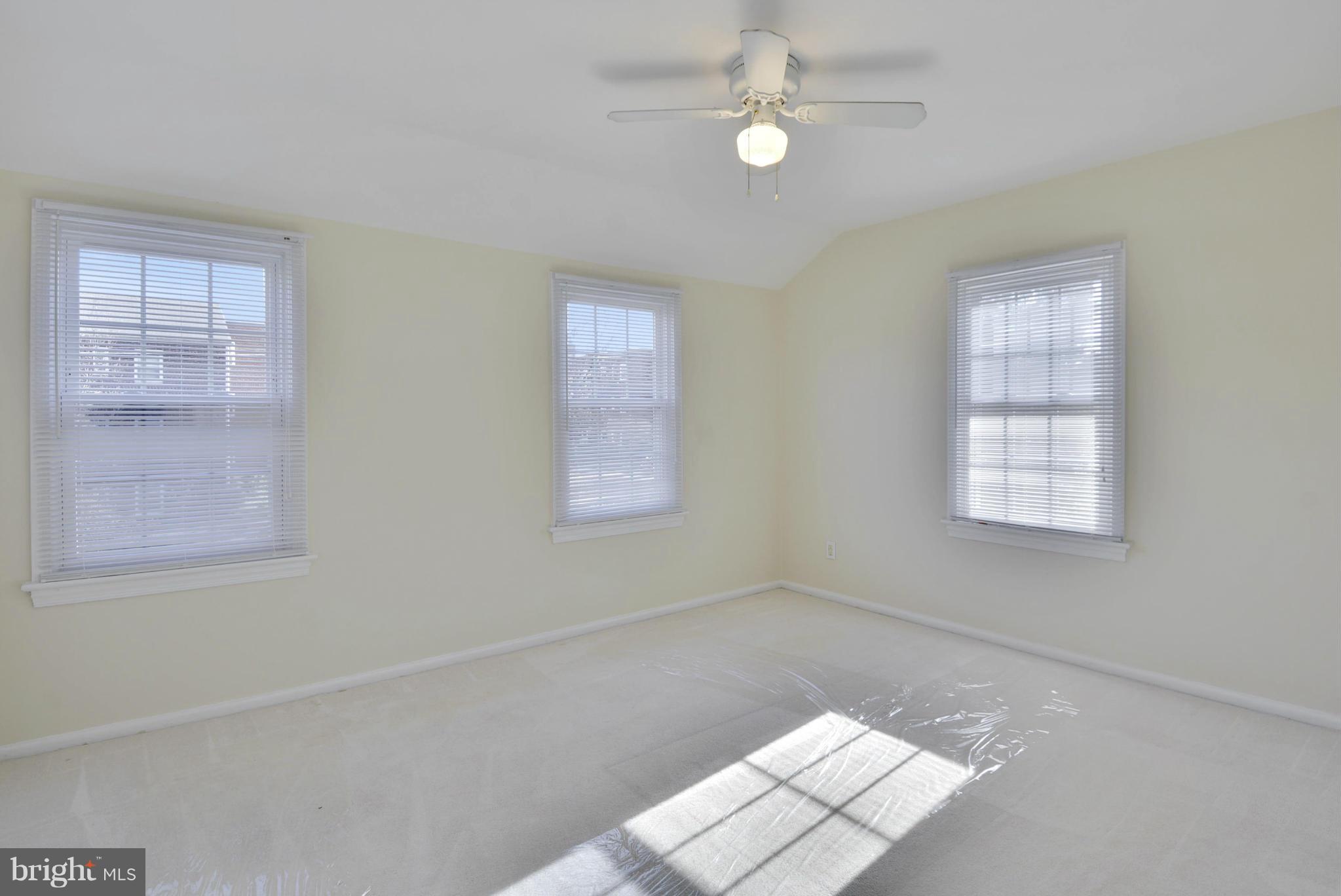 JEFFERSON MANOR - Residential