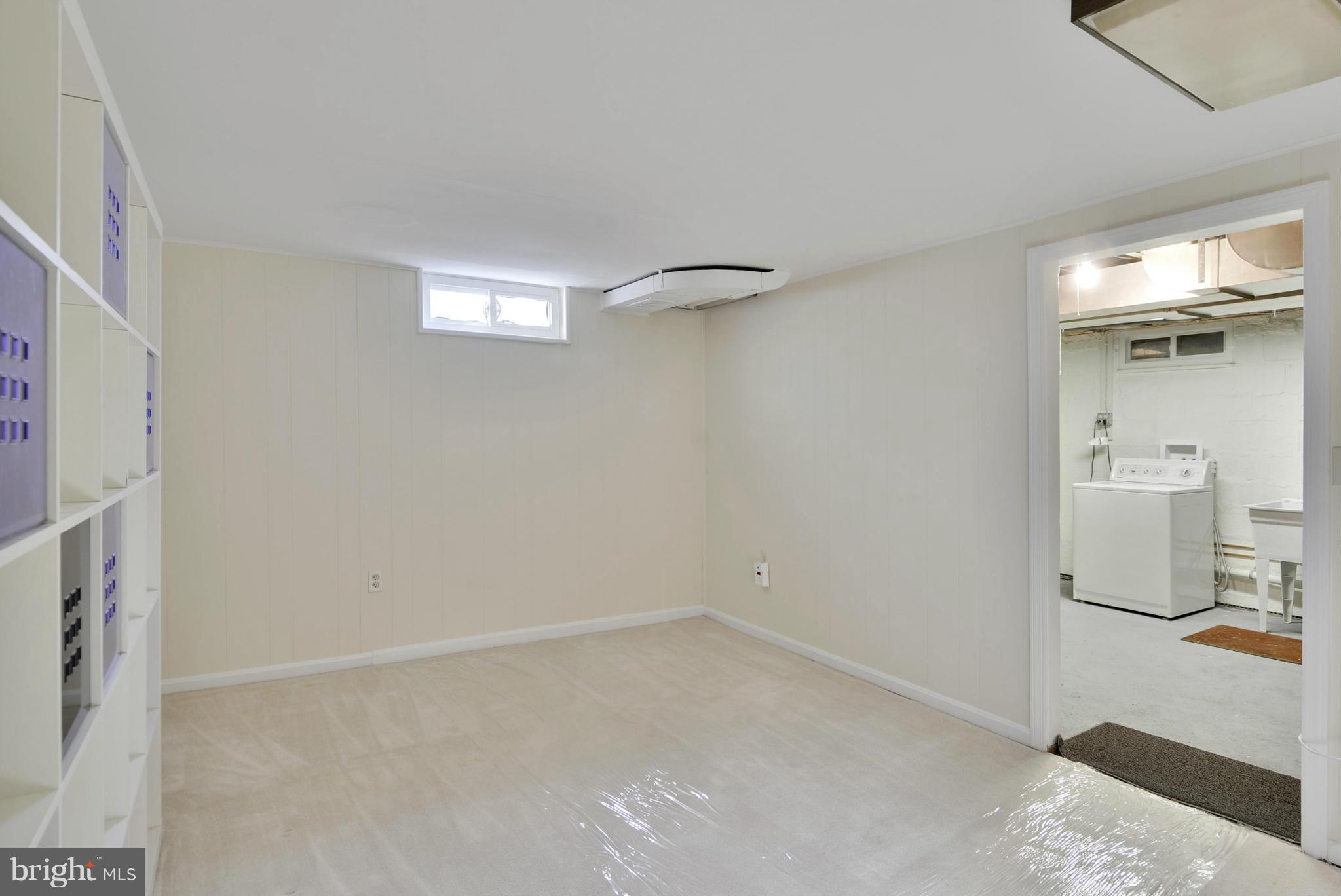 JEFFERSON MANOR - Residential