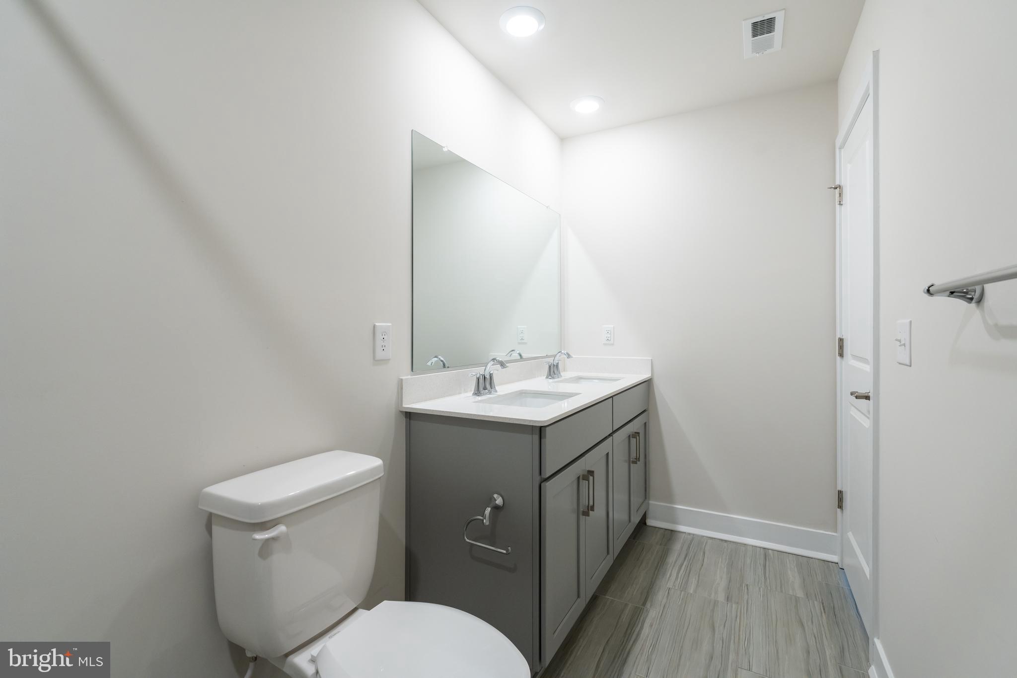 STEELPOINTE - Residential