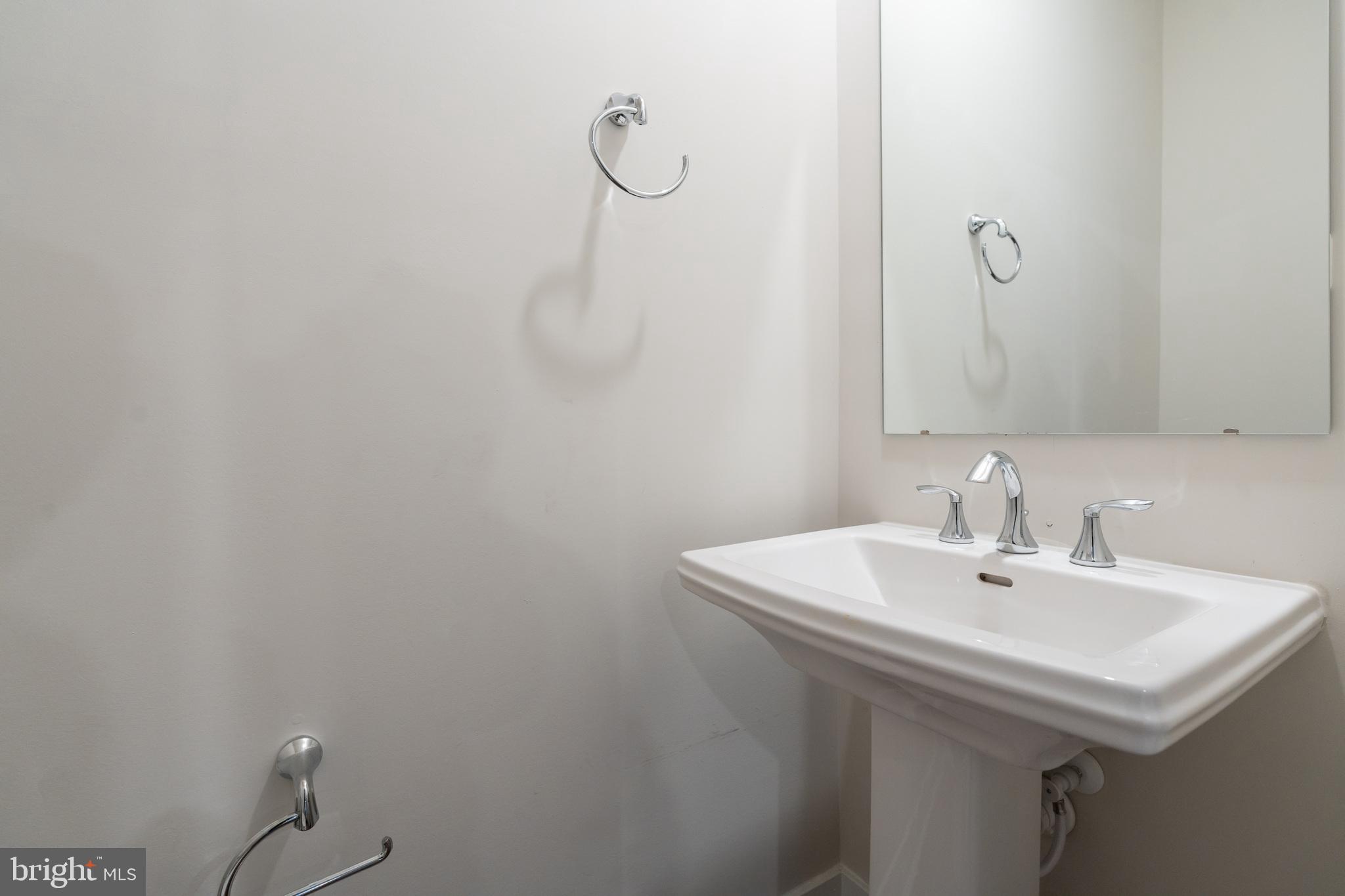 STEELPOINTE - Residential