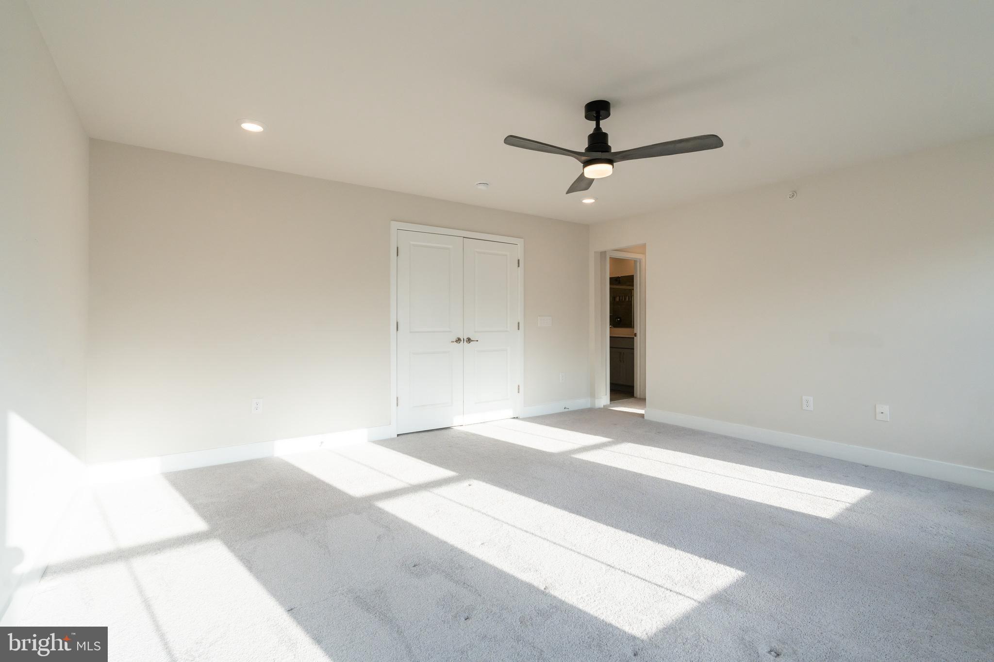 STEELPOINTE - Residential