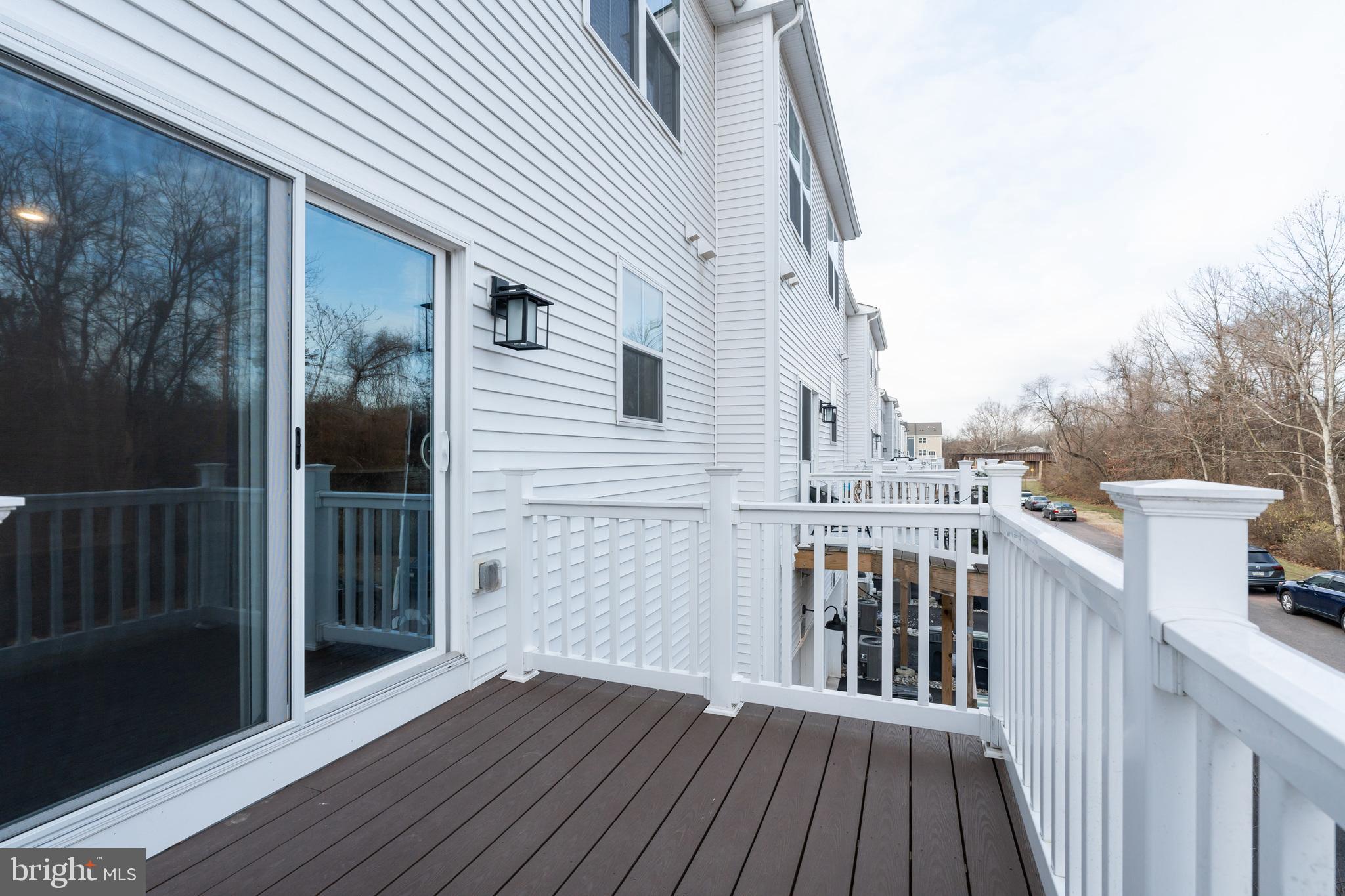 STEELPOINTE - Residential