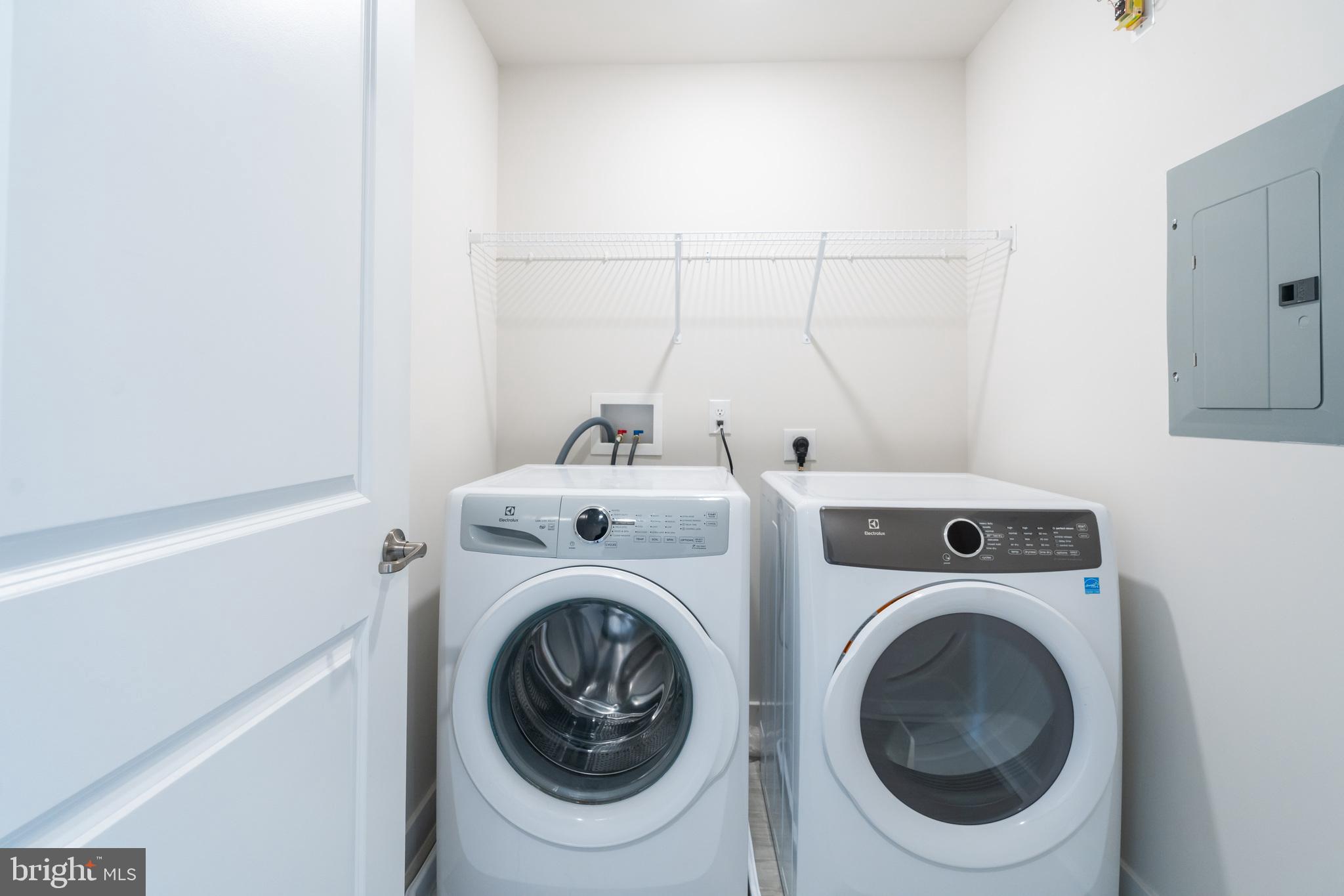 STEELPOINTE - Residential