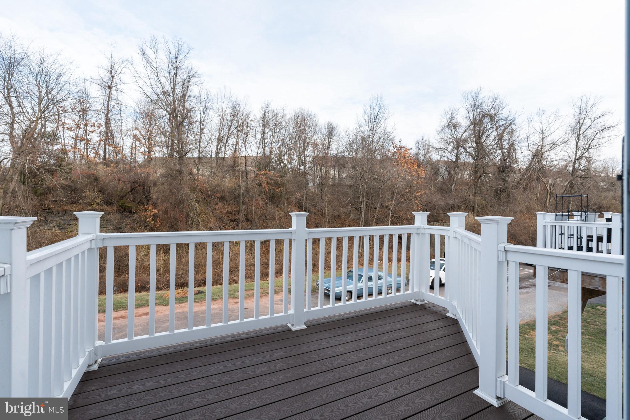 STEELPOINTE - Residential