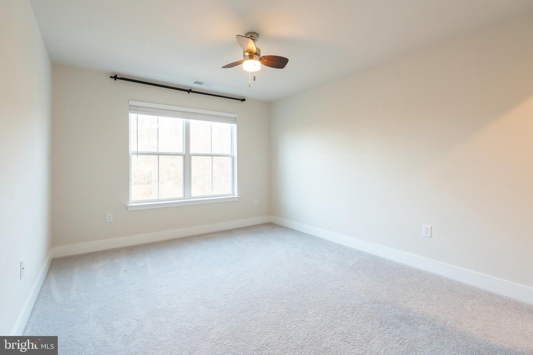 STEELPOINTE - Residential