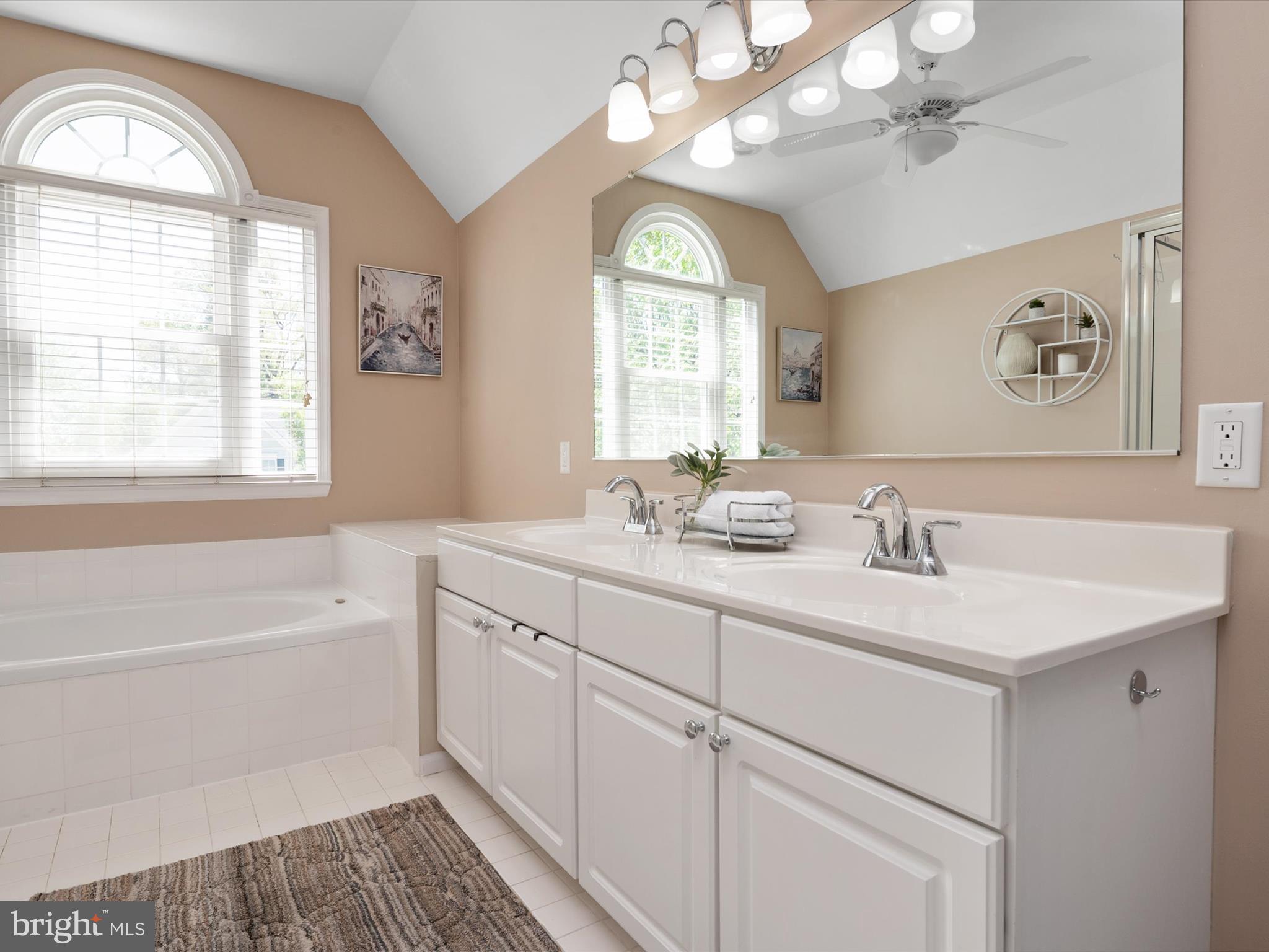 PINEY ORCHARD - Residential