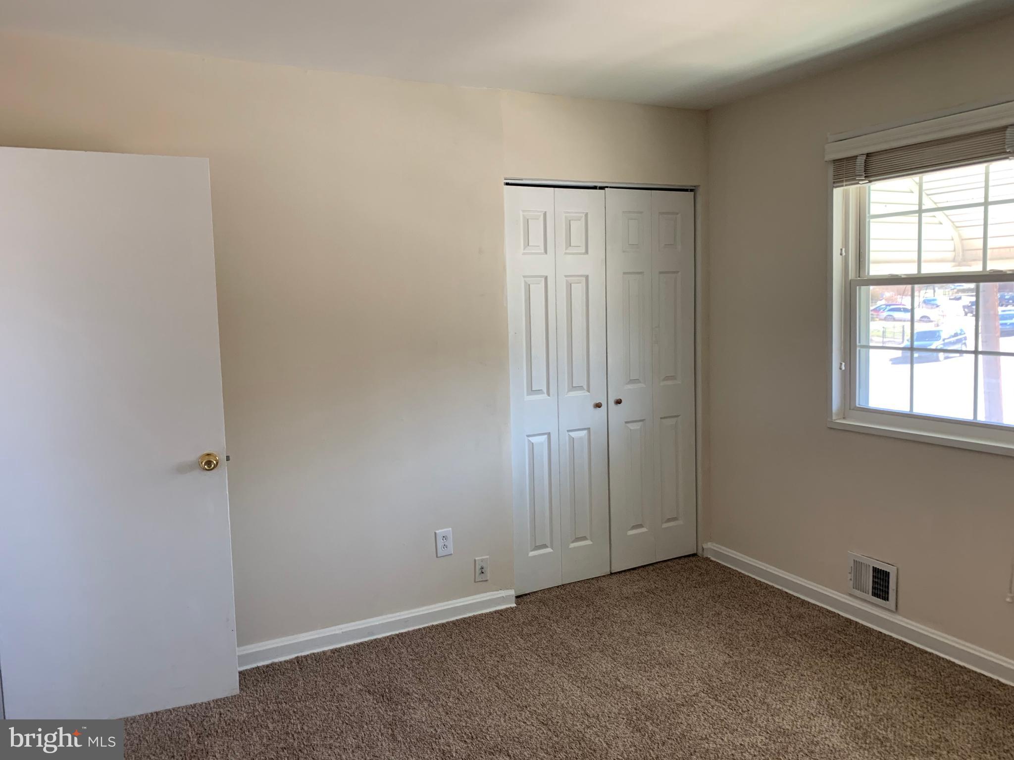 OXON RUN HILLS - Residential Lease