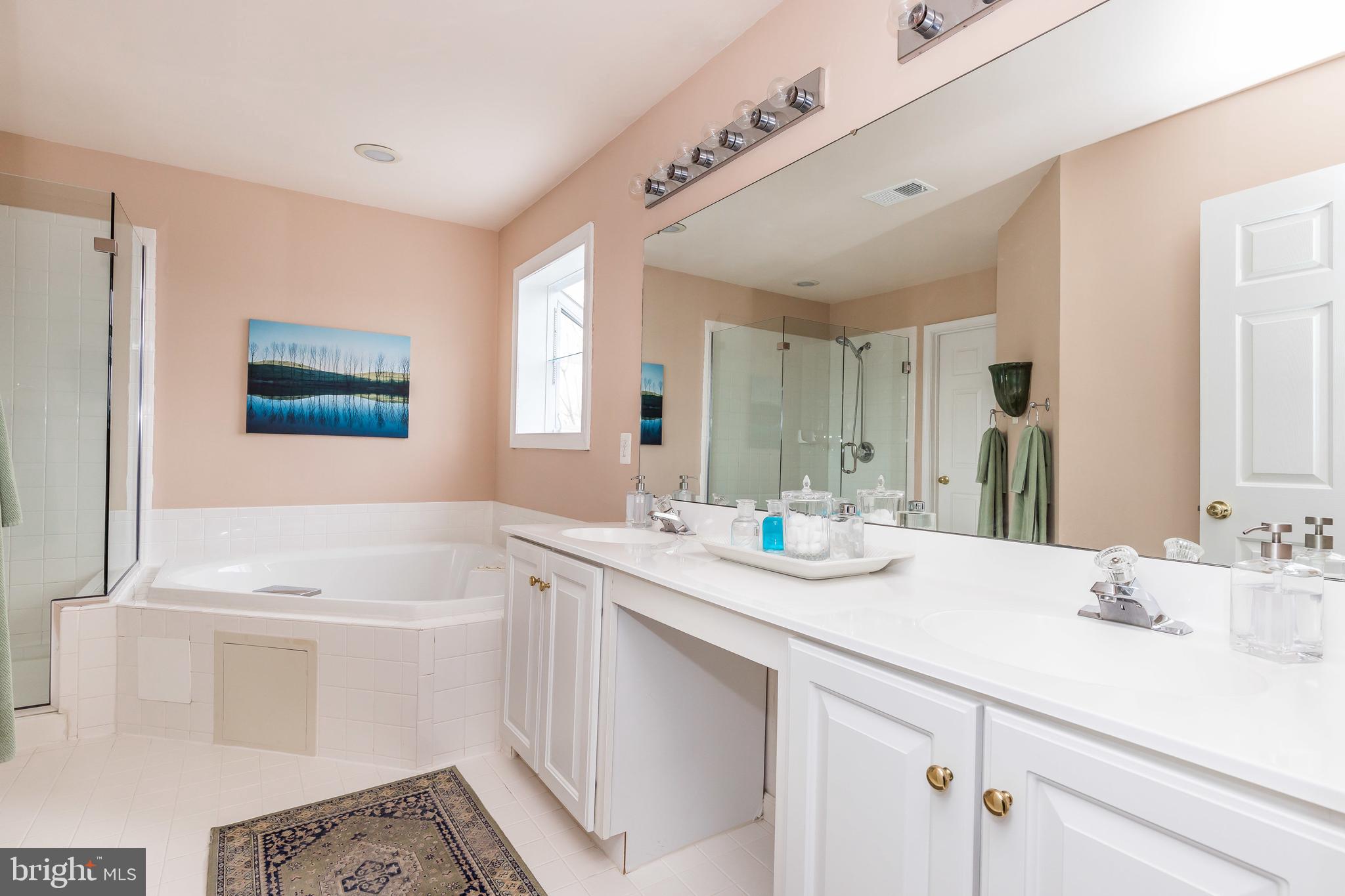 GLENSIDE FARMS - Residential