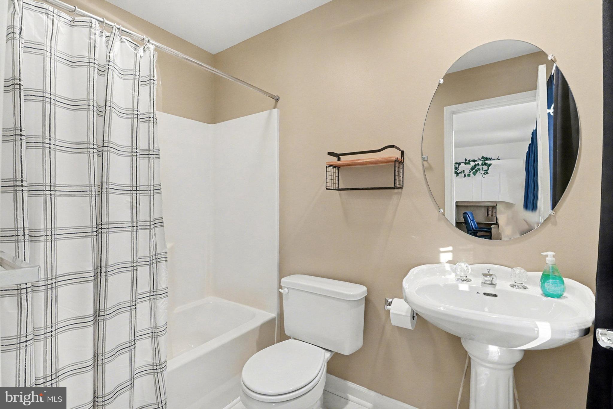 BRYNFIELD - Residential