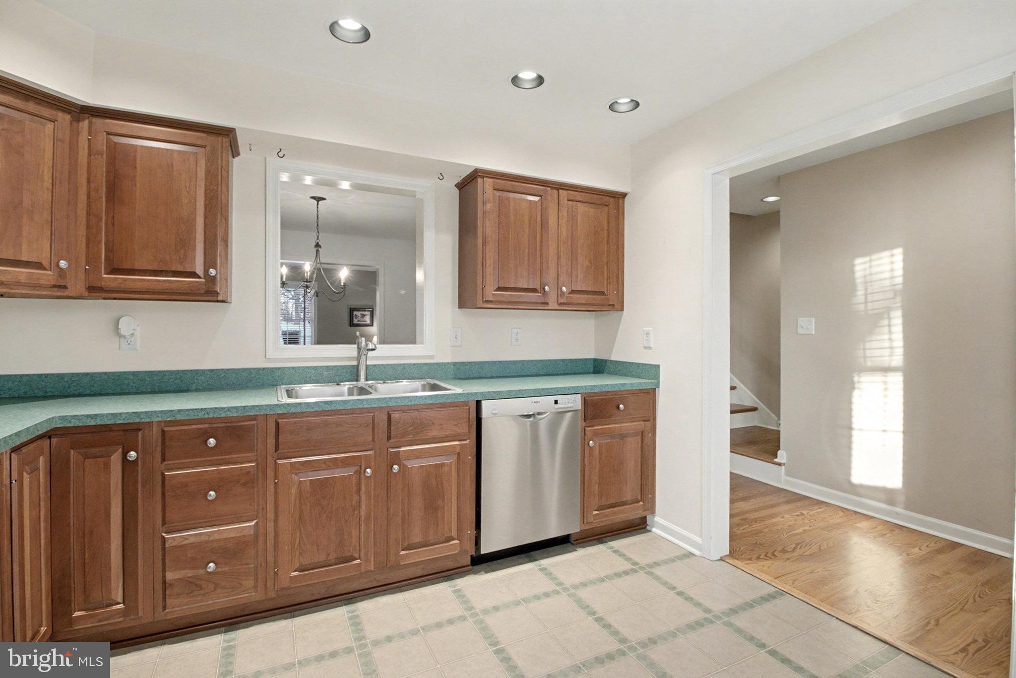 BRYNFIELD - Residential